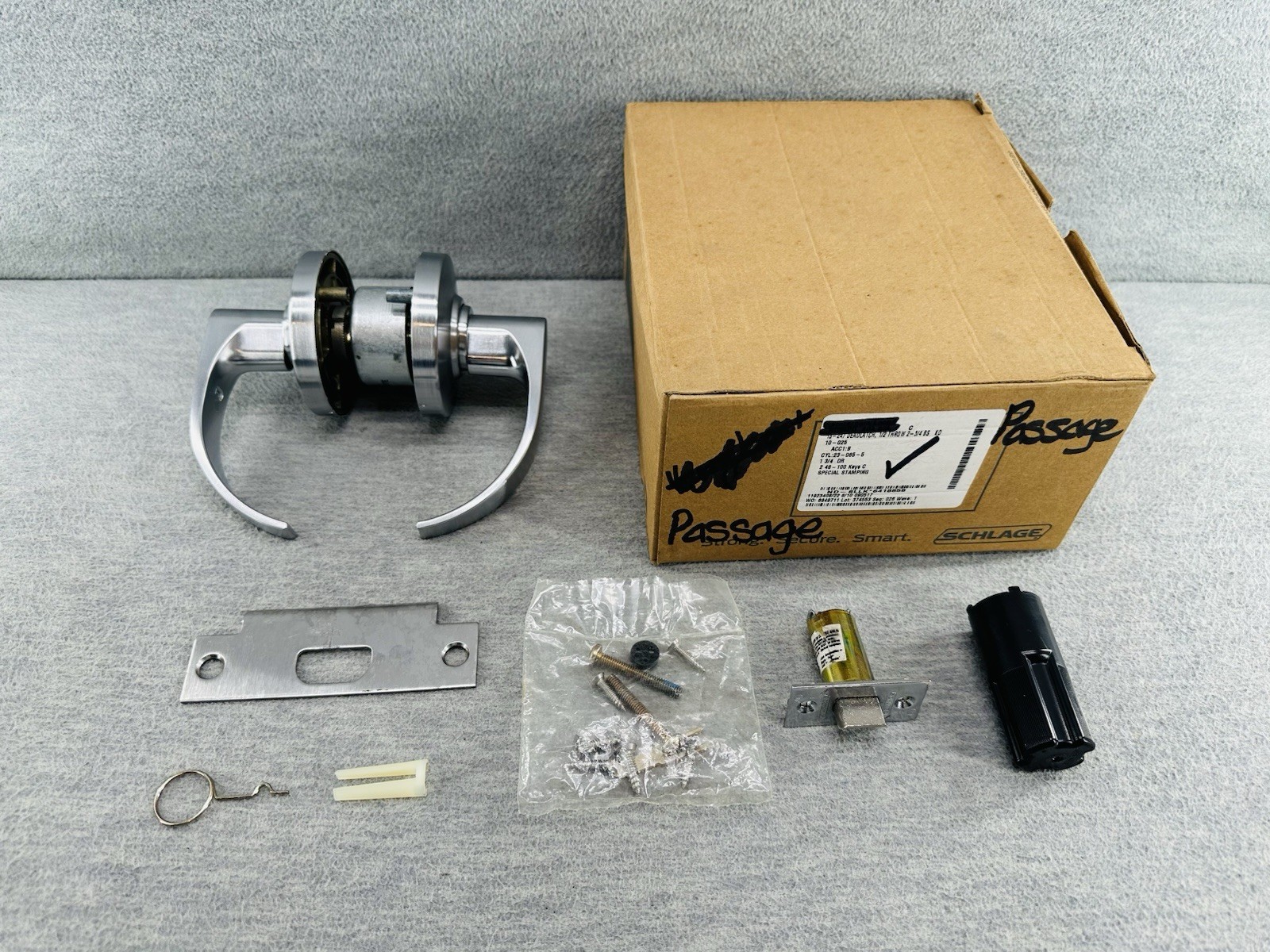 SCHLAGE 13-247 - Passage Entrance/Office Lock Spa DEADLATCH 1/2 THROW 2-3/4
