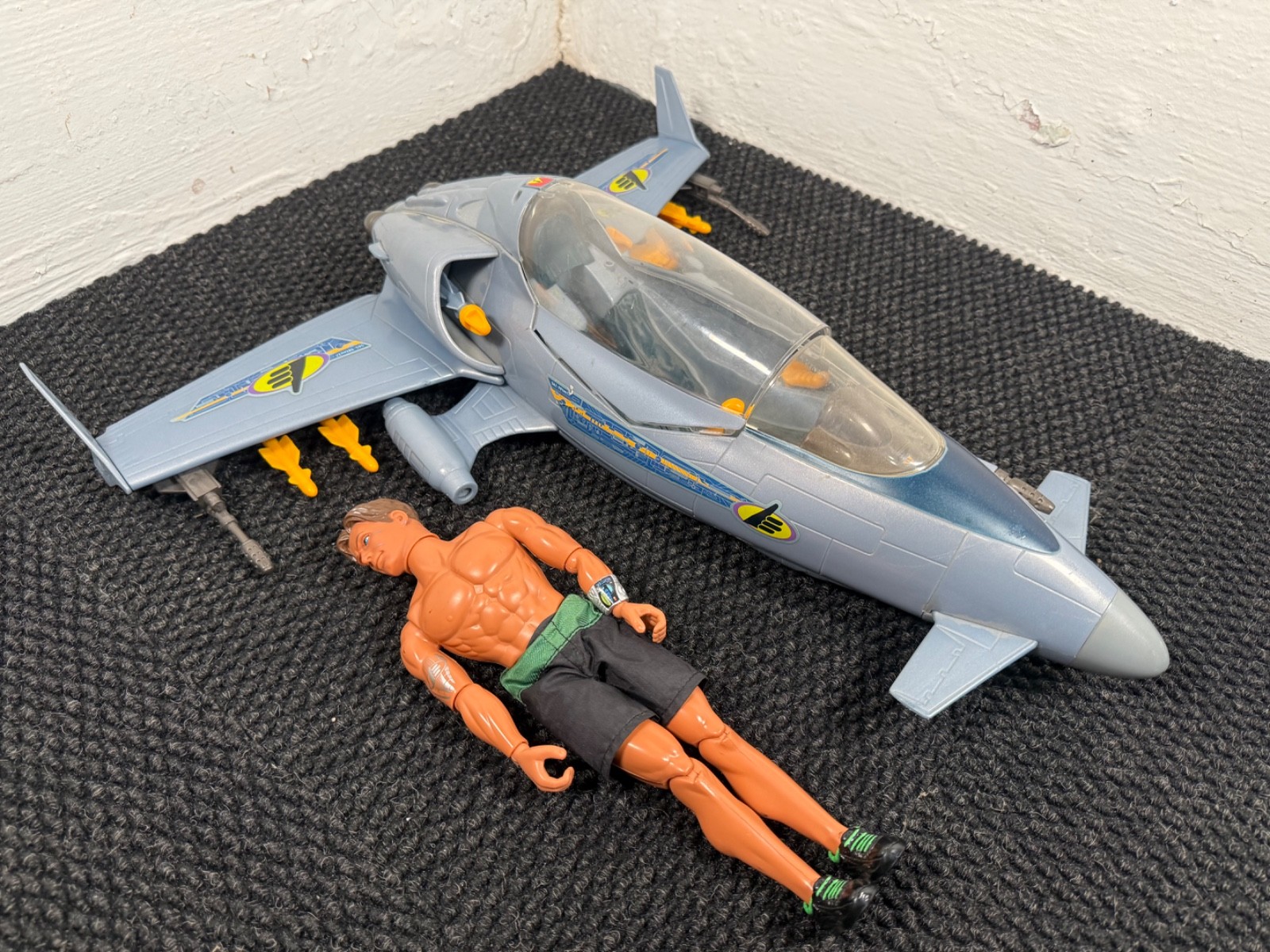 Vintage Mattel Max Steel MX-25 Attack Jet 1998 with Figure