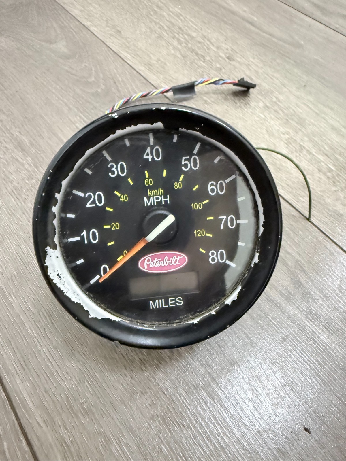 OEM Peterbilt Speedometer Gauge 80 MPH Q43-6015-21A15 Electronic Used