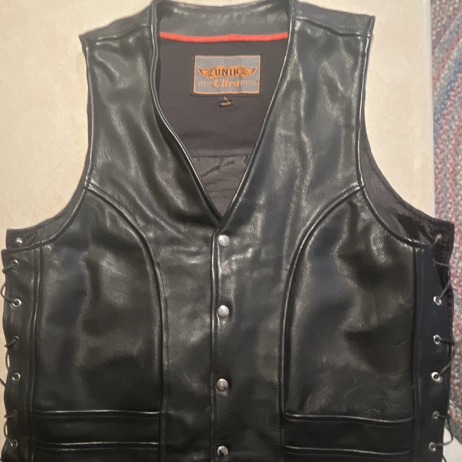 Men\'s Leather Motorcycle Vest (size L)