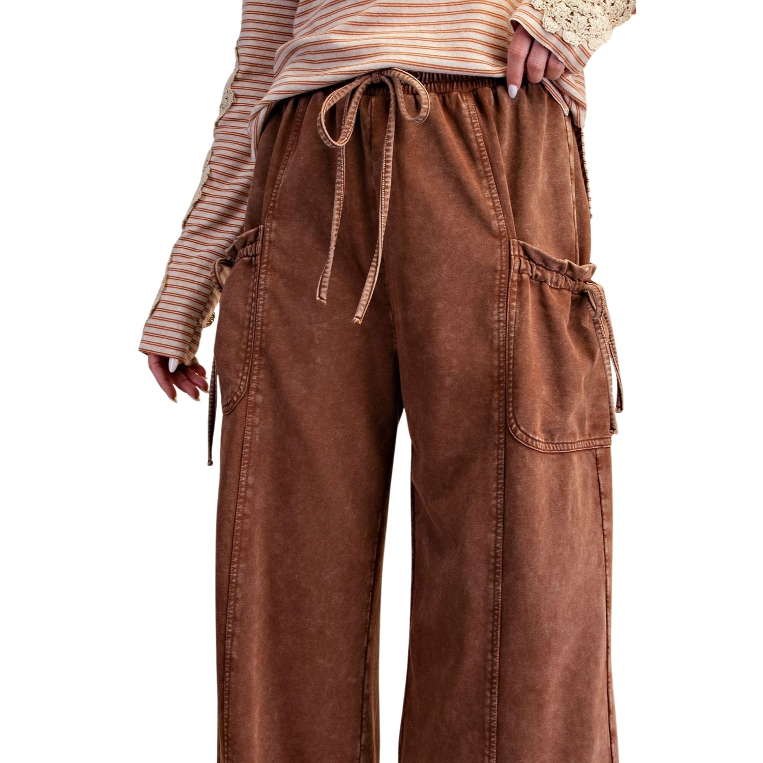 Easel Women\'s Mineral Washed Terry Knit Wide Leg Cargo Pants, Coffee