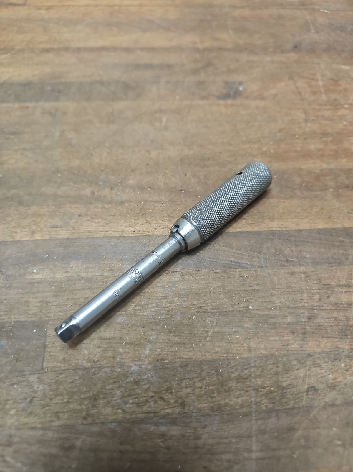 A154- Vintage Armstrong M-110 9/32 Drive Socket Spinner Driver