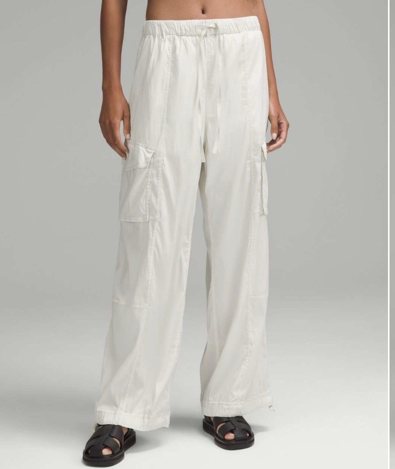 NWT Lululemon Lightweight Adjustable Mid Rise Cargo Pant Bone Size M LW5GD9S NEW