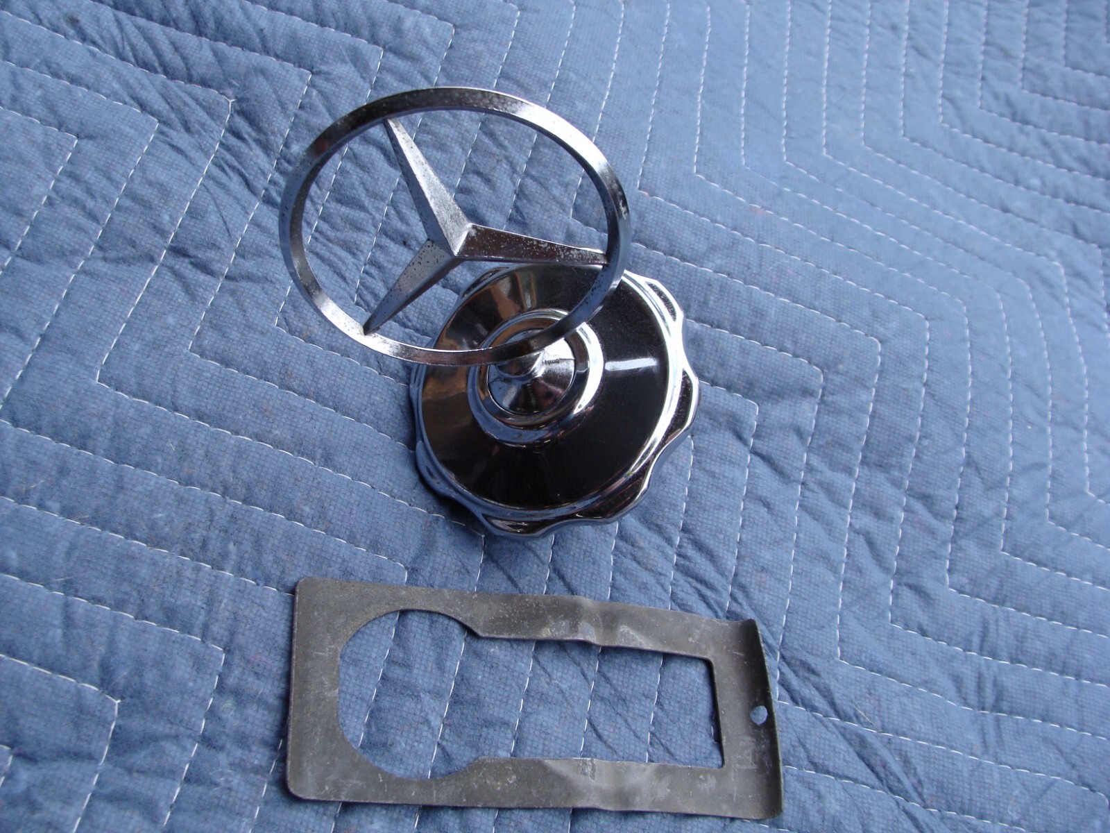 VINTAGE MERCEDES-BENZ OEM CHROME HOOD ORNAMENT W108 W109 W119 GOOD CONDITION VINTAGE MERCEDES-BENZ OEM CHROME HOOD ORNAMENT W108 W109 W119 GOOD CONDITION