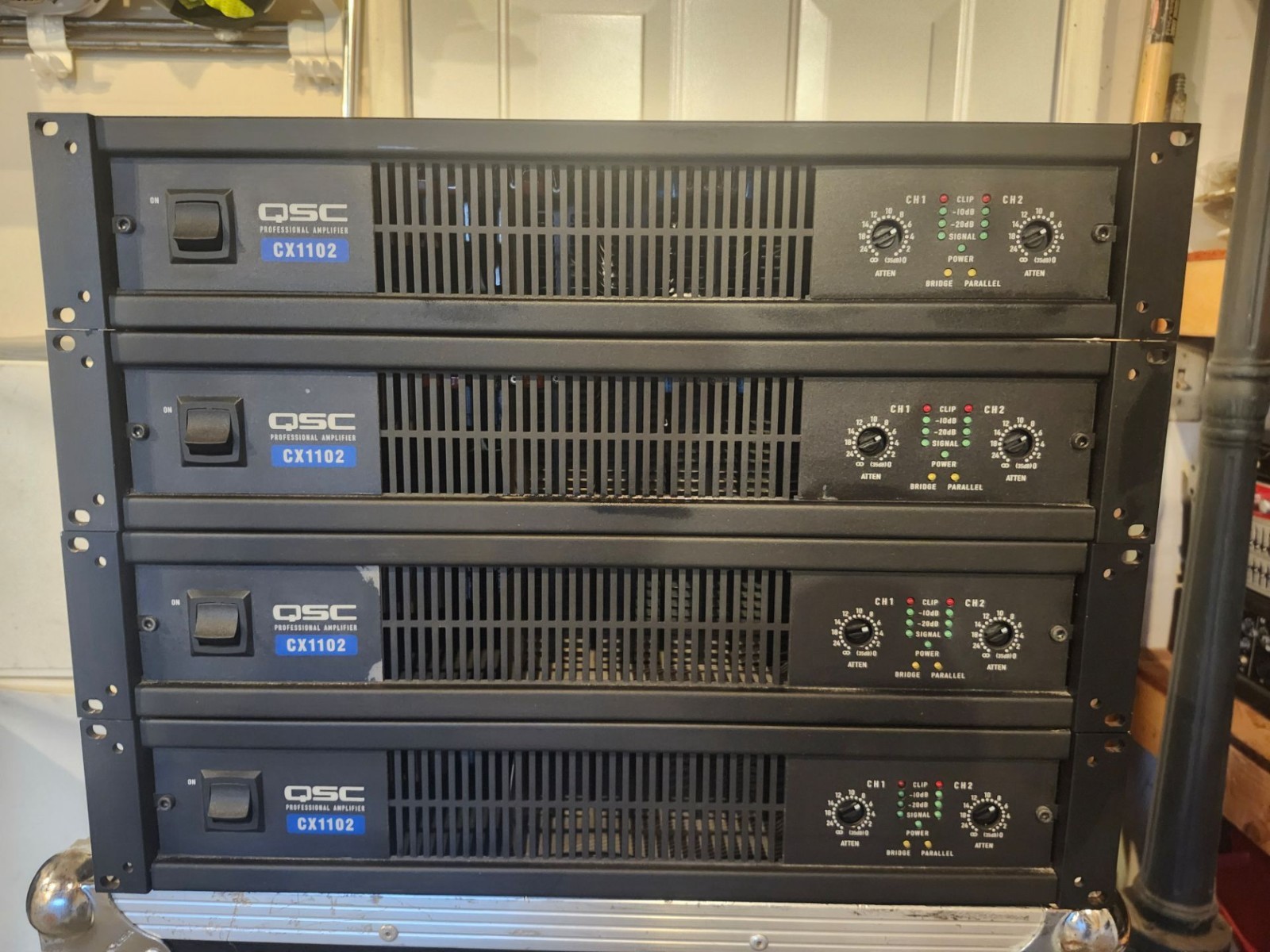 QSC 3400 Watts Amplifier Model# CX1102 QSC 3400 Watts Amplifier Model# CX1102