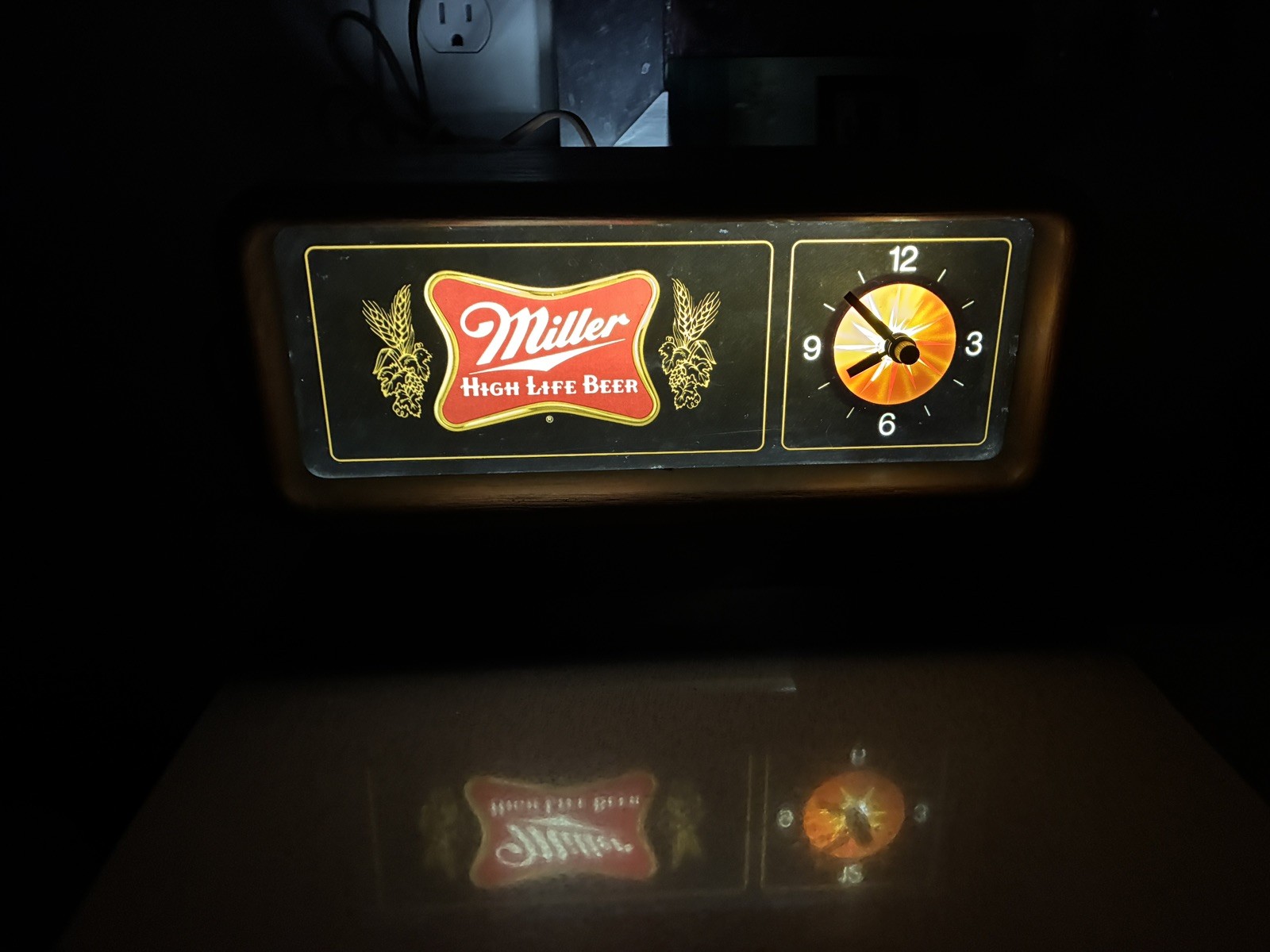 Vintage Miller High Life Beer - Lighted Starburst Motion Clock Sign Vintage Miller High Life Beer - Lighted Starburst Motion Clock Sign