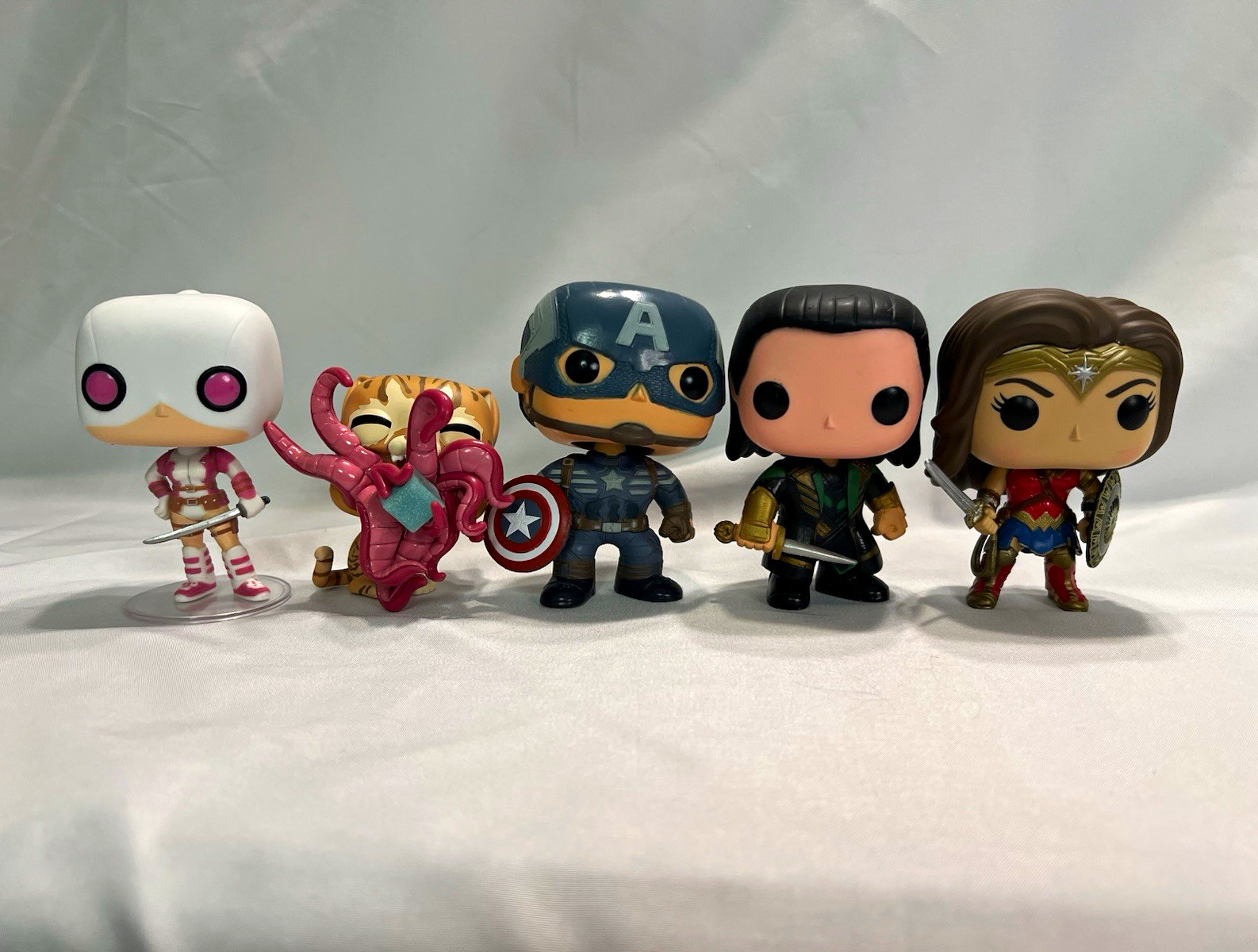Funko Pop Vinyl Mixed Lot: Marvel & DC Funko Pop Vinyl Mixed Lot: Marvel & DC