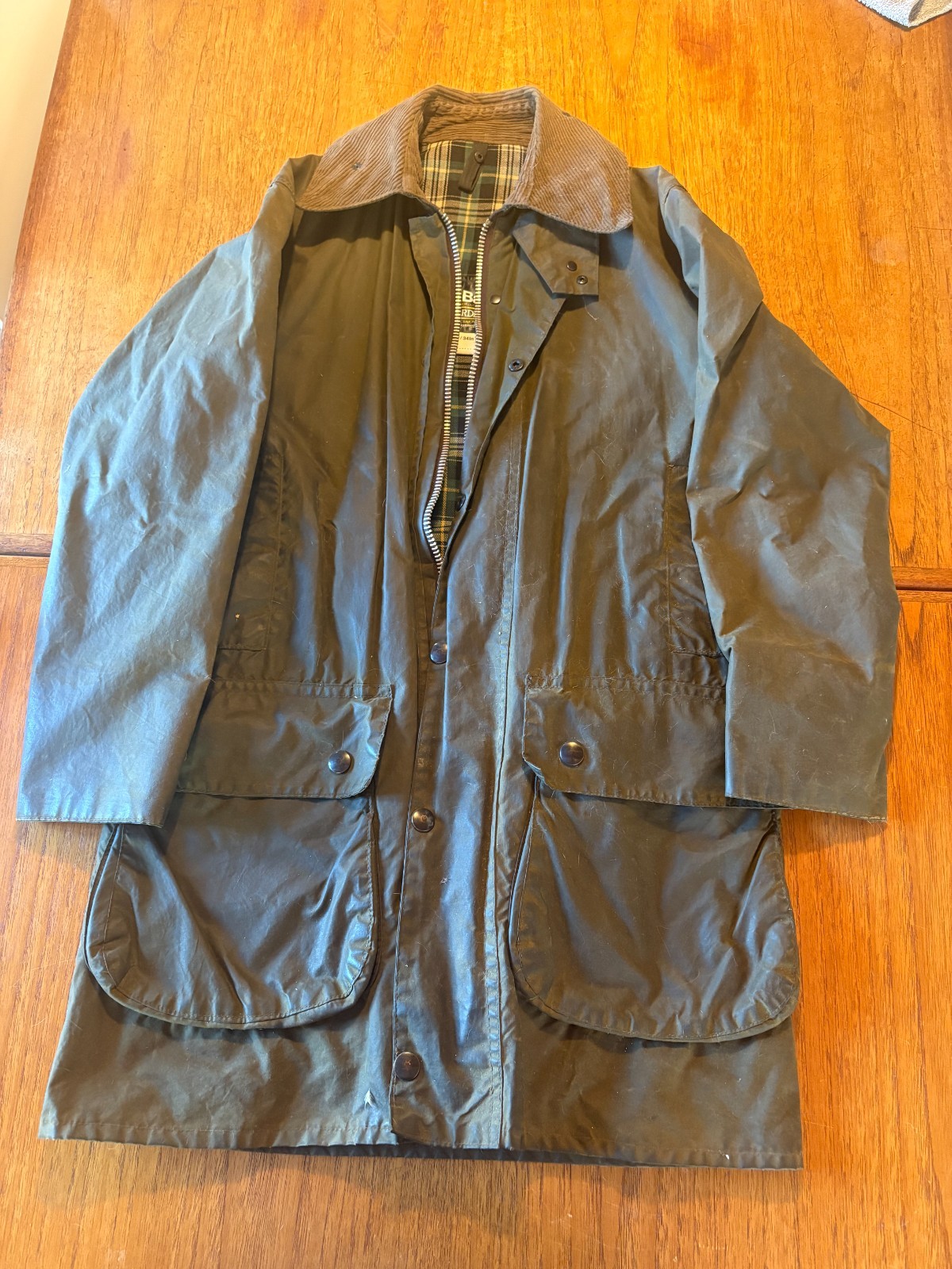 VINTAGE 1984 BARBOUR BORDER WAX JACKET: LADIES VINTAGE 1984 BARBOUR BORDER WAX JACKET: LADIES