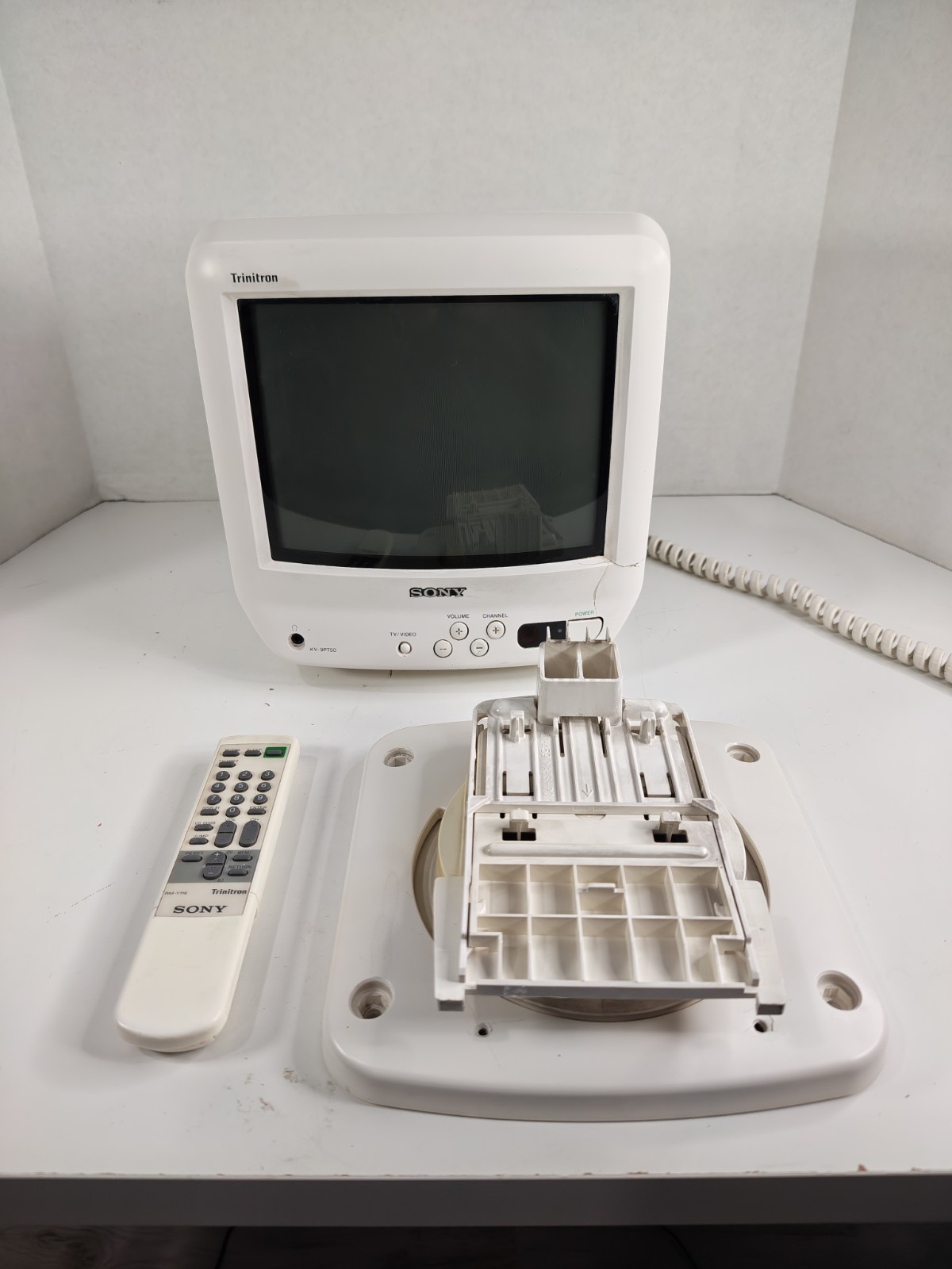 SONY Trinitron KV-9PT50 9\