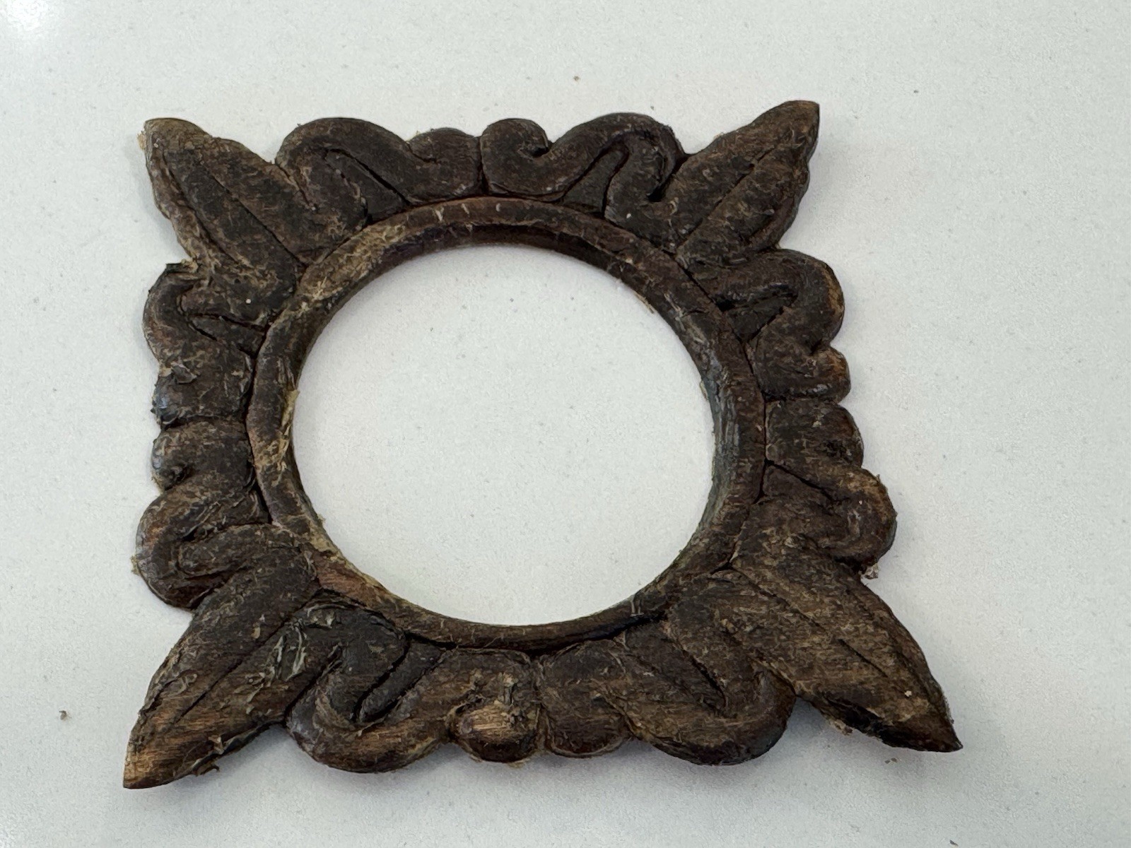 ANTIQUE 1915 SINGER TREADLE SEWING MACHINE FRONT DRAWER WOOD APPLIQUÉ (s), VGC ANTIQUE 1915 SINGER TREADLE SEWING MACHINE FRONT DRAWER WOOD APPLIQUÉ (s), VGC