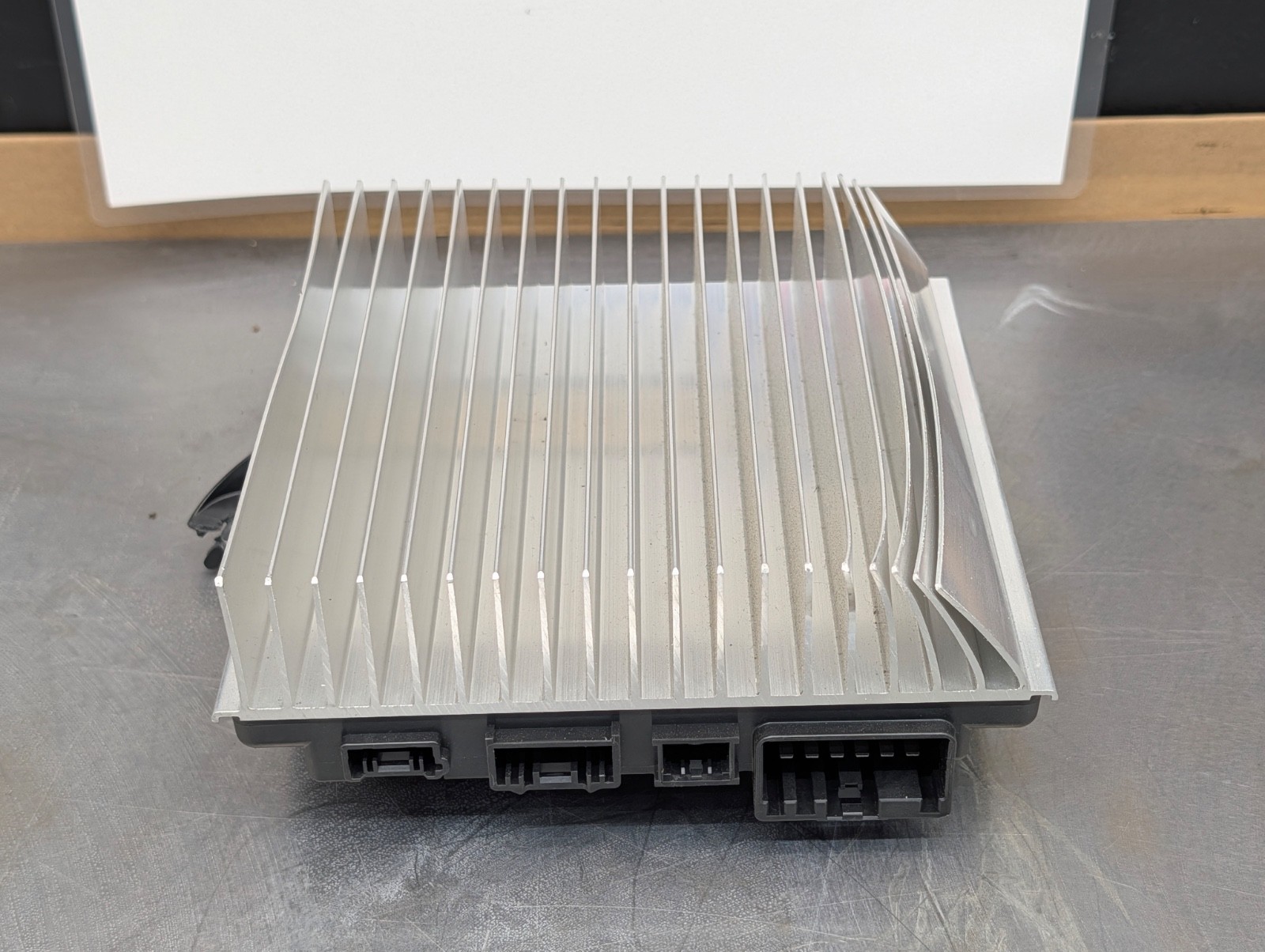 24-26 TESLA MODEL 3 Audio Radio Premium Sound Amplifier Control Unit ⚠️Note 24-26 TESLA MODEL 3 Audio Radio Premium Sound Amplifier Control Unit ⚠️Note