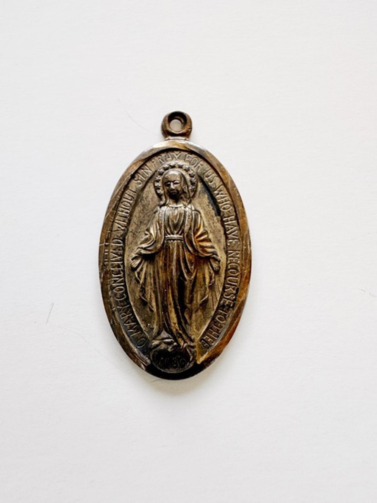 Vintage Sterling Silver 925 Miraculous Medal Virgin Mary Pendant 1.5 Vintage Sterling Silver 925 Miraculous Medal Virgin Mary Pendant 1.5