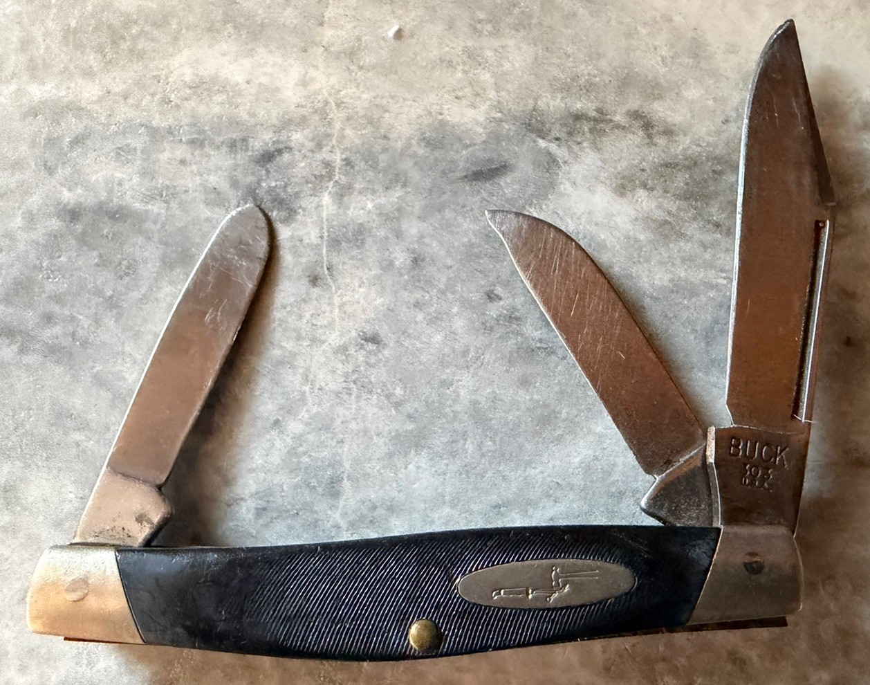 BUCK USA 303 CADET BLACK HANDLE KNIFE USED BUCK USA 303 CADET BLACK HANDLE KNIFE USED