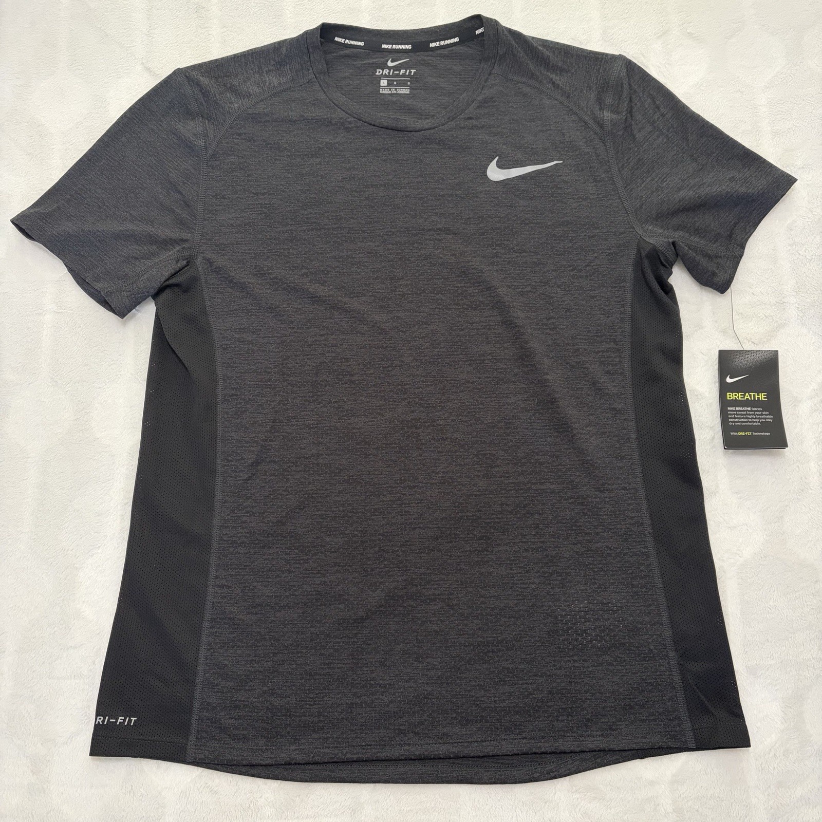 NWT Nike Breathe T-Shirt Men’s Large Gray Black Short Sleeve Running Training NWT Nike Breathe T-Shirt Men’s Large Gray Black Short Sleeve Running Training
