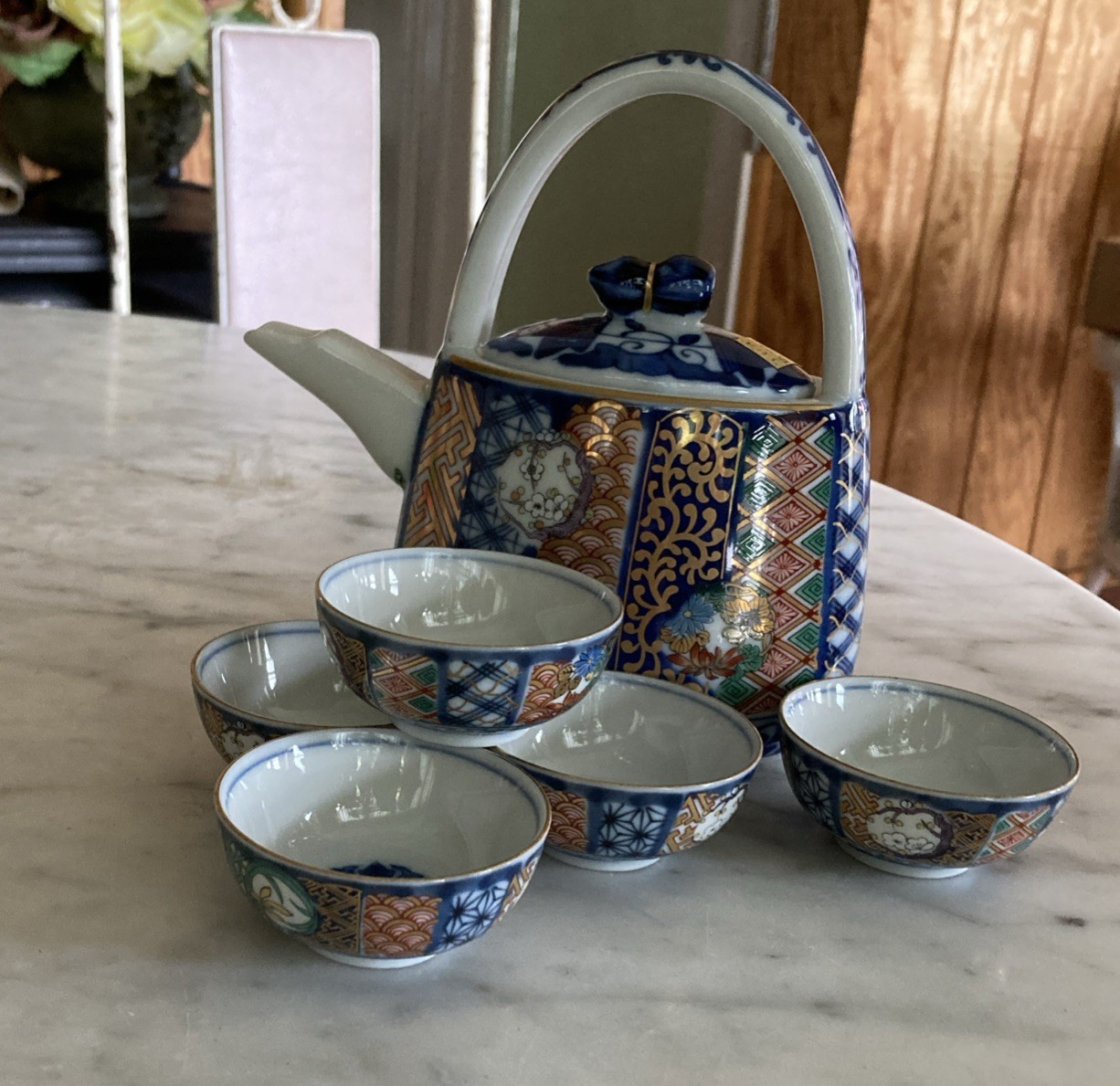 Arita Ware Ryuhogama Sake Set with Teapot and Cups Box Included Japanese pottery Arita Ware Ryuhogama Sake Set with Teapot and Cups Box Included Japanese pottery