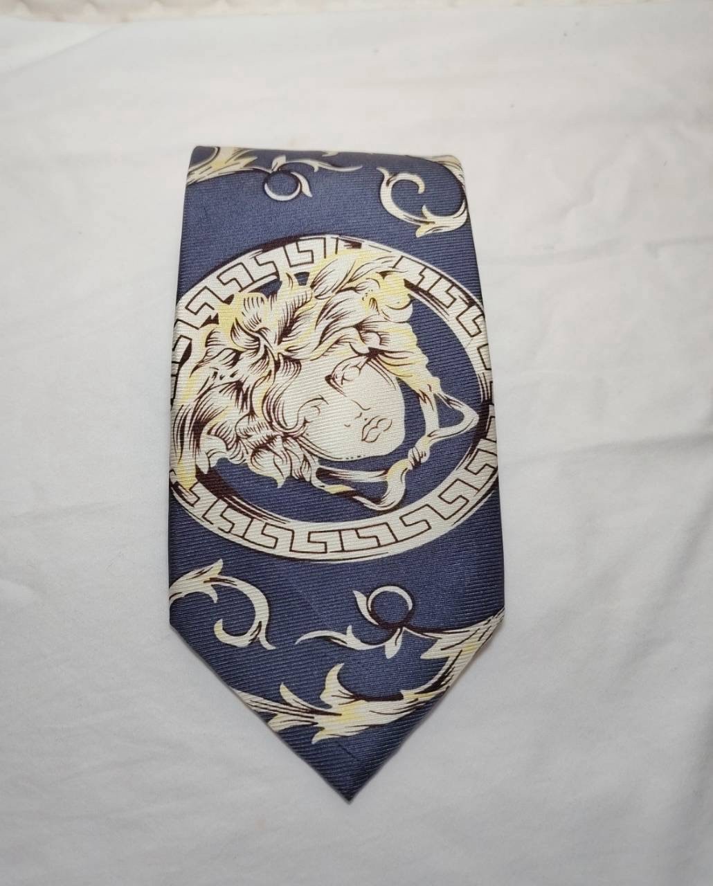 Authentic Gianni Versace Silk Tie Medusa Head Greek Key Barocco Navy Blue Italy Authentic Gianni Versace Silk Tie Medusa Head Greek Key Barocco Navy Blue Italy