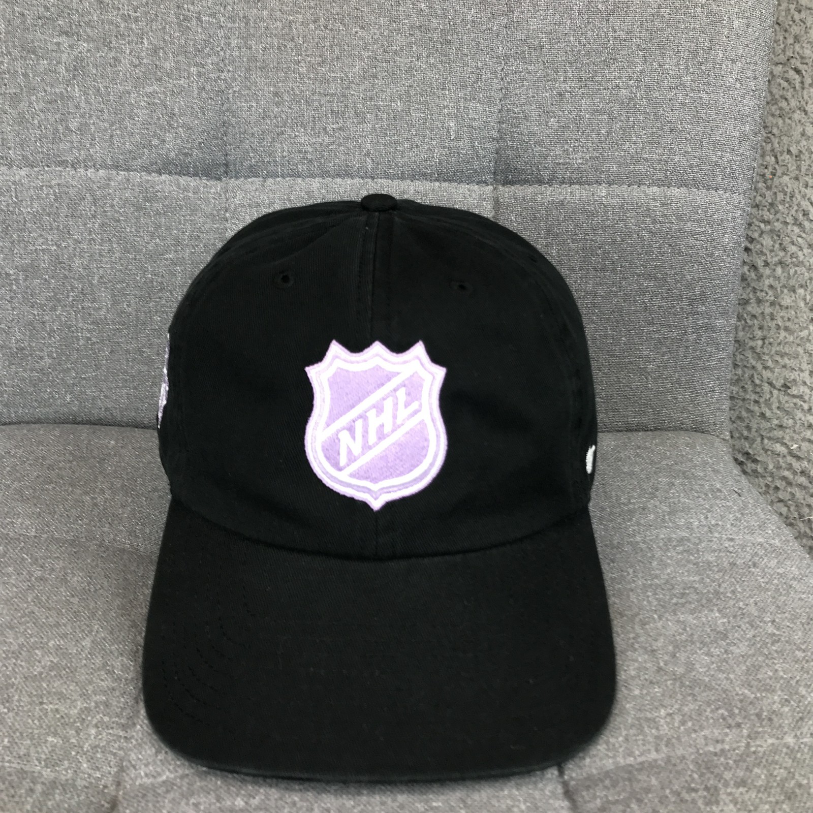 Hockey Fights Cancer Hat Cap Strap Back Mens One Size Black NHL Hockey 47 Brand