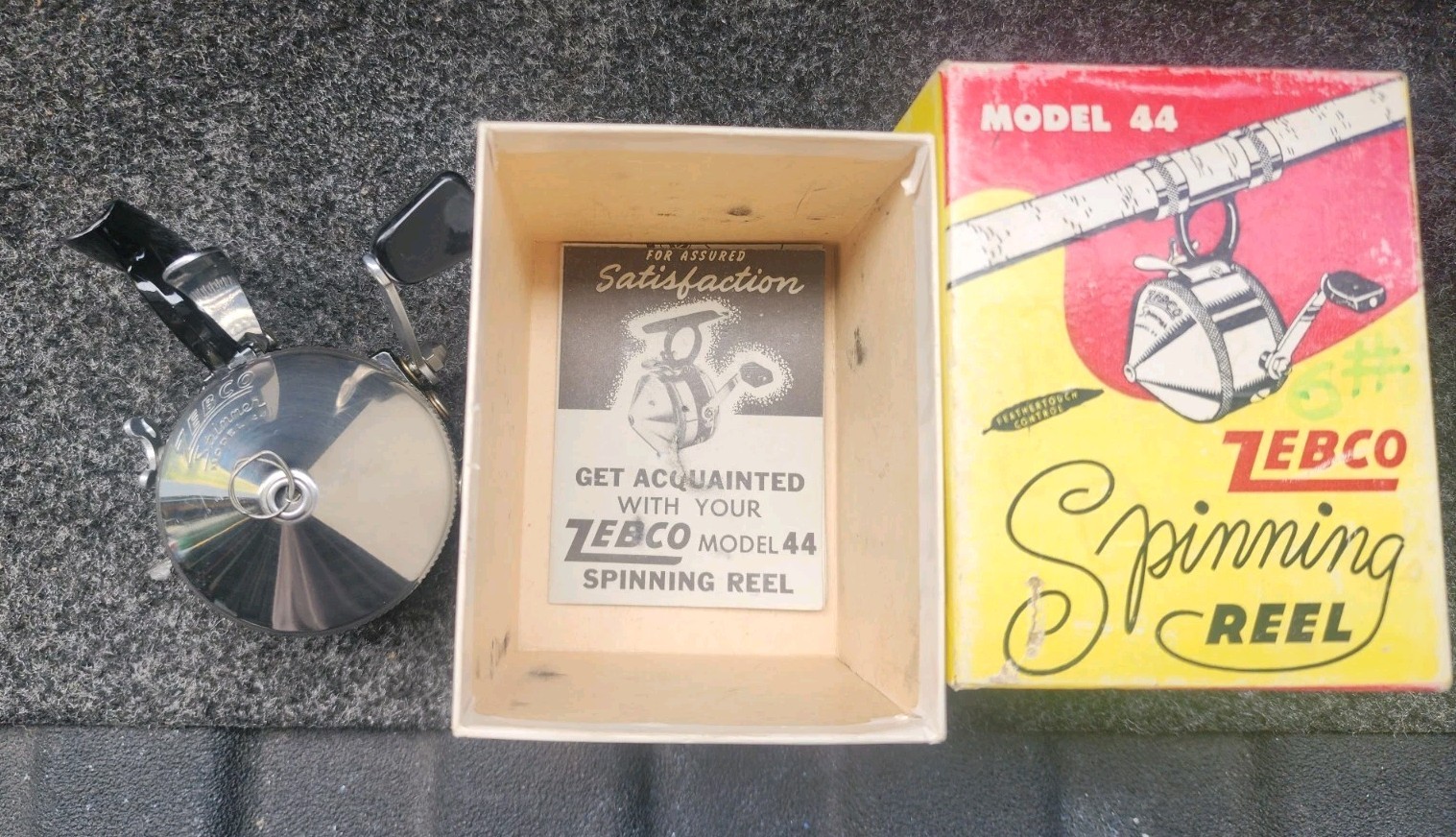 Vintage ZEBCO Model 44 Spinning Reel IN BOX Unused