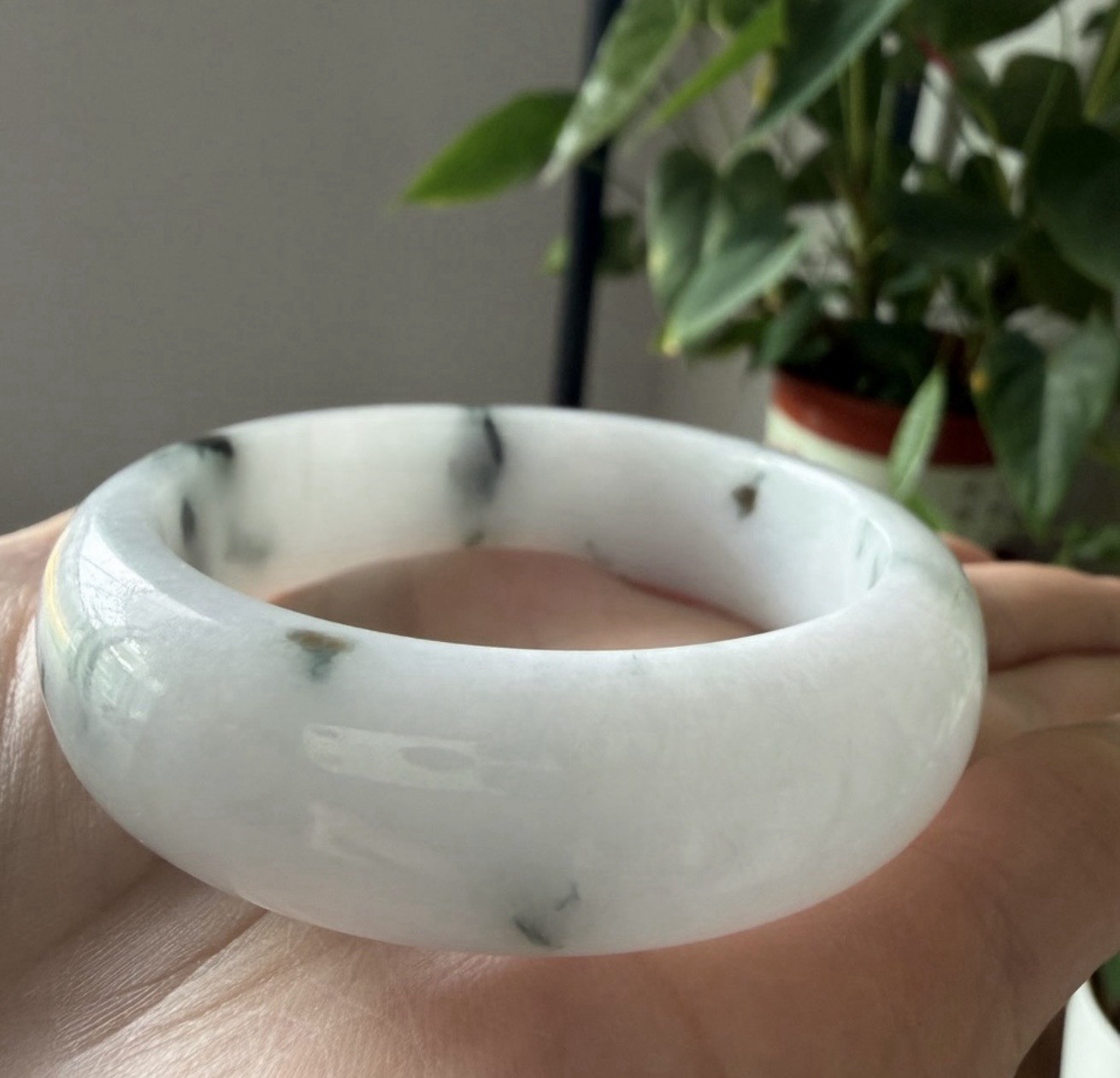 Natural Burmese Jadeite Bangle (Grade A)