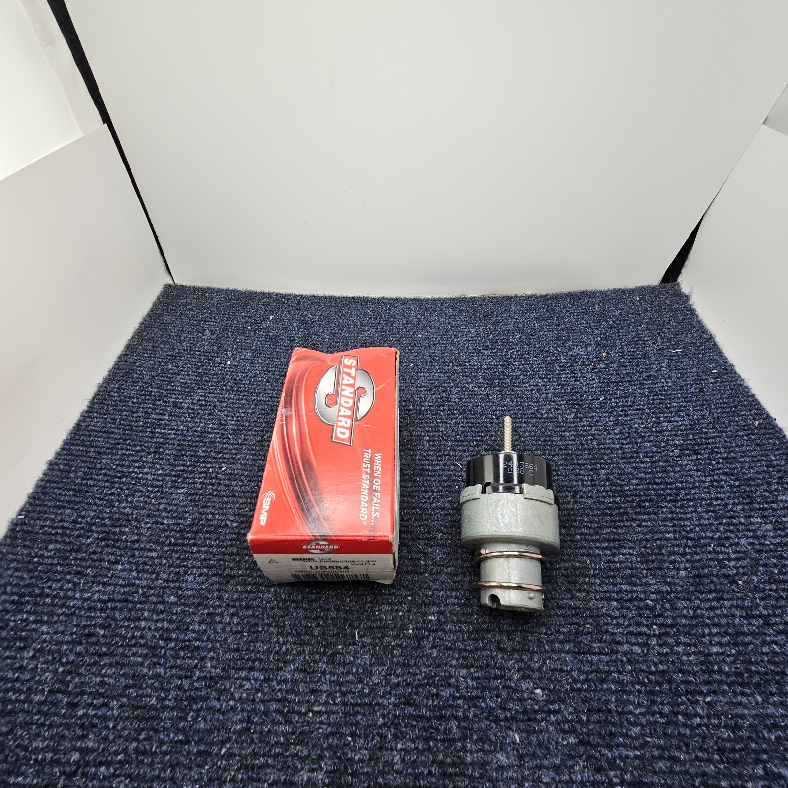 Standard US-584 Ignition Switch for Commuter, Continental, Mustang, Fairlane Standard US-584 Ignition Switch for Commuter, Continental, Mustang, Fairlane