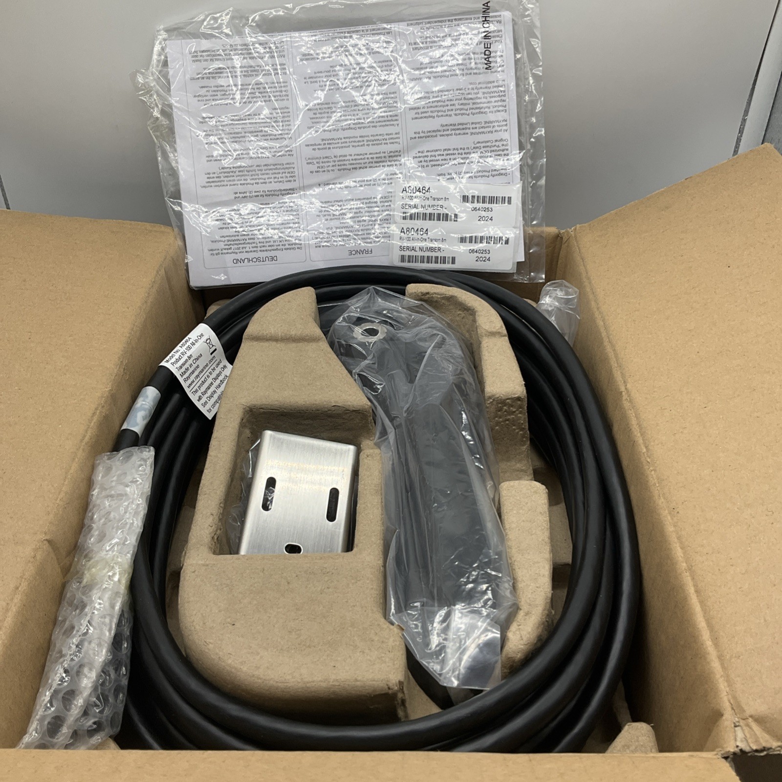 Raymarine A80464 RV-100 All-In-One Transom Mount Transducer Raymarine A80464 RV-100 All-In-One Transom Mount Transducer