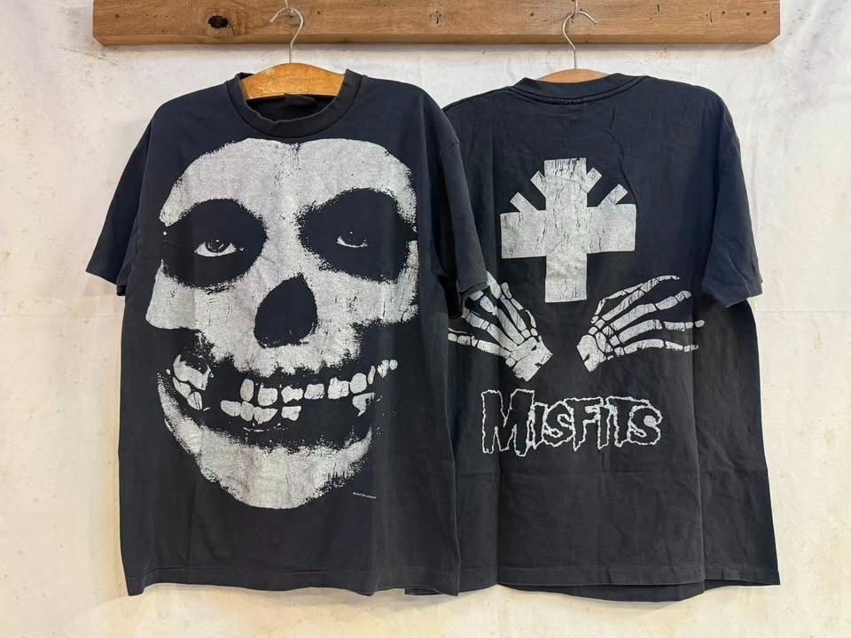 Vintage 90s Misfits Punk Band Tour Horror Fiend Skull Doyle XL T-Shirt REPRINT Vintage 90s Misfits Punk Band Tour Horror Fiend Skull Doyle XL T-Shirt REPRINT