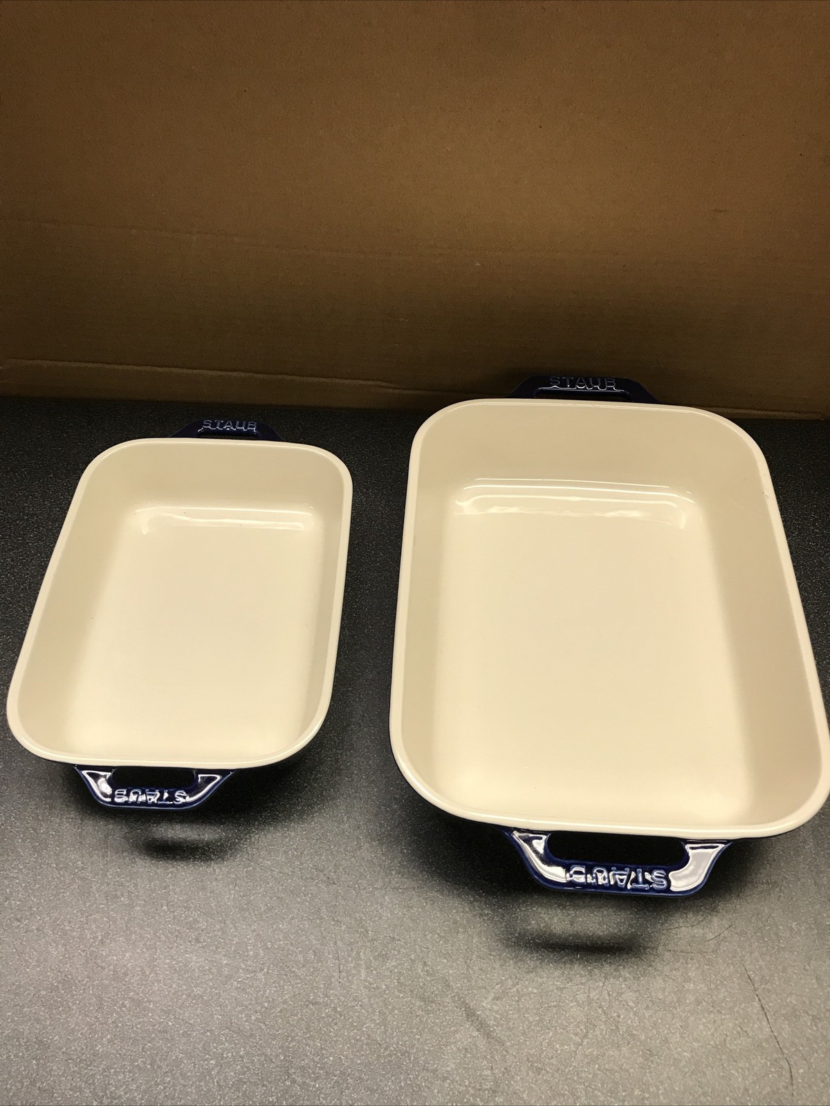 Staub Ceramic 2-pc Stoneware Baking Set - Dark Blue. 11x8.5”, 8.5x6.5” Staub Ceramic 2-pc Stoneware Baking Set - Dark Blue. 11x8.5”, 8.5x6.5”