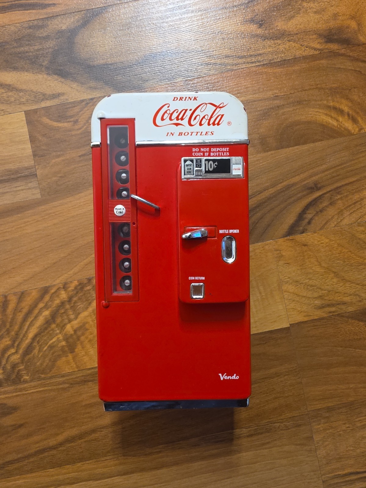 Vintage 1994 Die-Cast Metal Coca-Cola Vendo Vending Machine Musical Coin Bank Vintage 1994 Die-Cast Metal Coca-Cola Vendo Vending Machine Musical Coin Bank