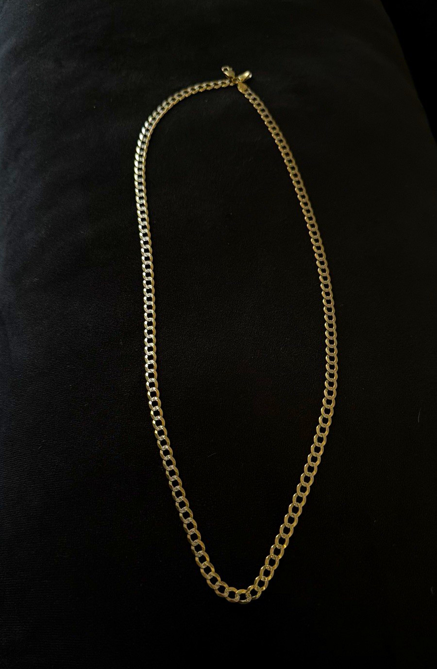 Real yellow 14k gold chain, 25 inches, 19.4 grams Real yellow 14k gold chain, 25 inches, 19.4 grams