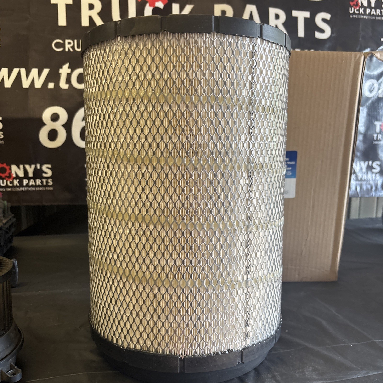 Heavy Duty CarQuest Filter Part Number 88870