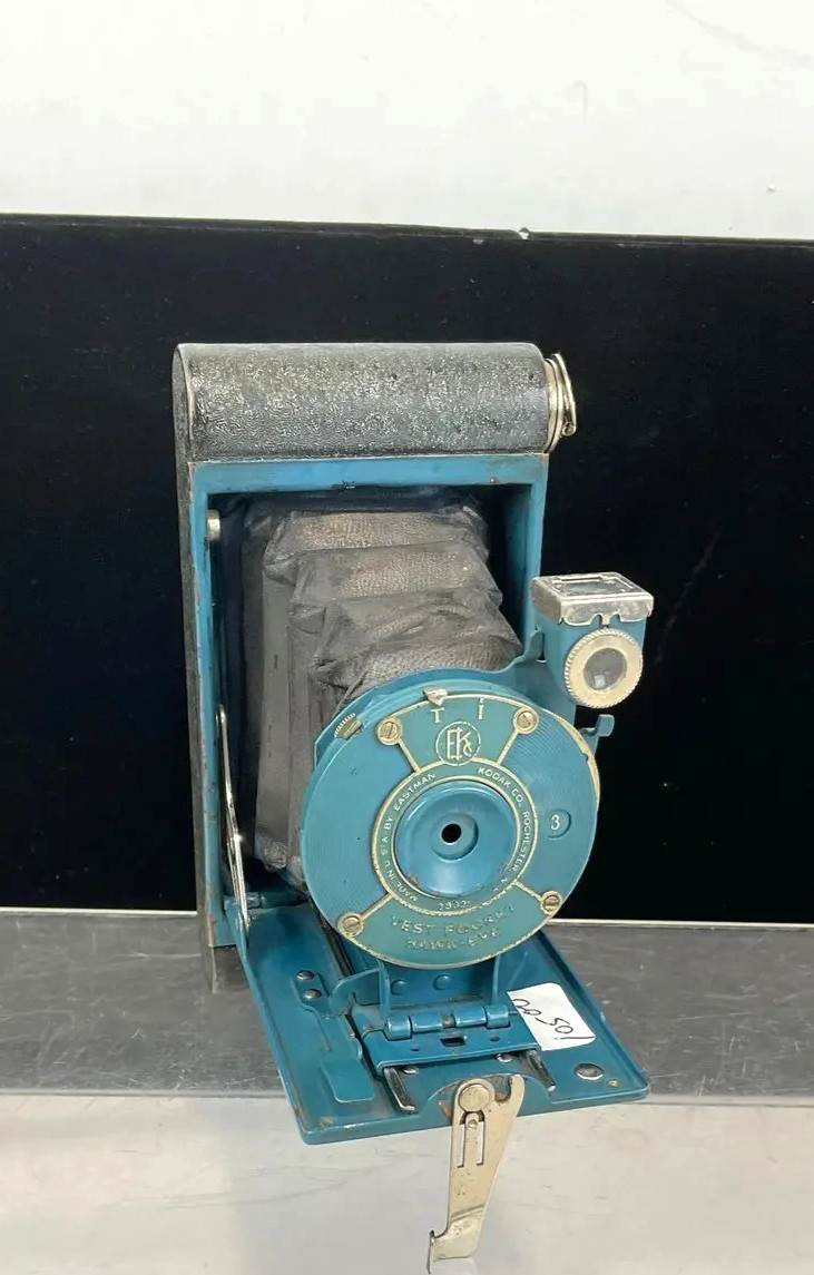 Kodak Vest Pocket Rainbow Hawk-Eye 1930s Camera – Blue – Very Clean