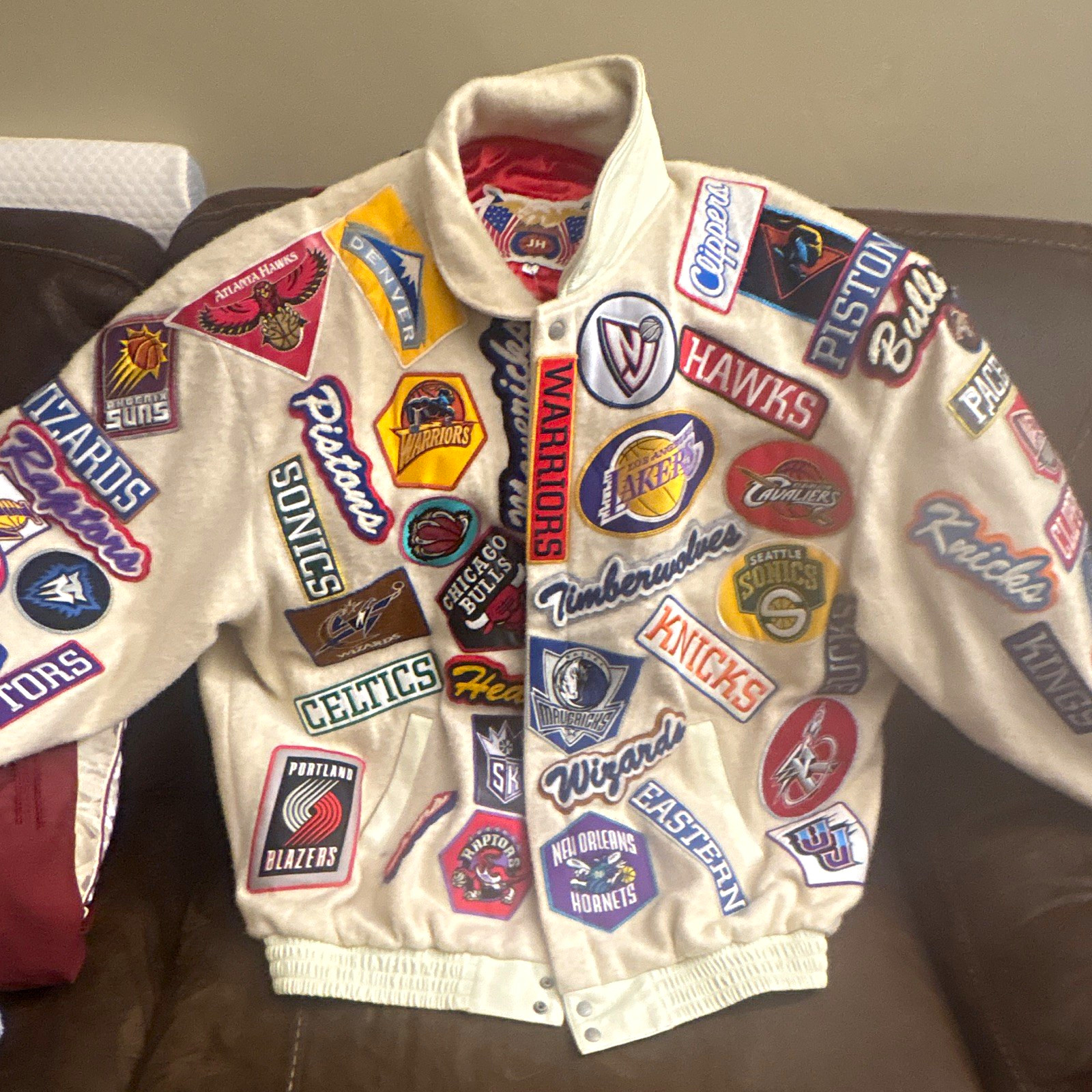 Jeff Hamilton NBA All Teams Patch Jacket White Red Satin Lined Official Jeff Hamilton NBA All Teams Patch Jacket White Red Satin Lined Official
