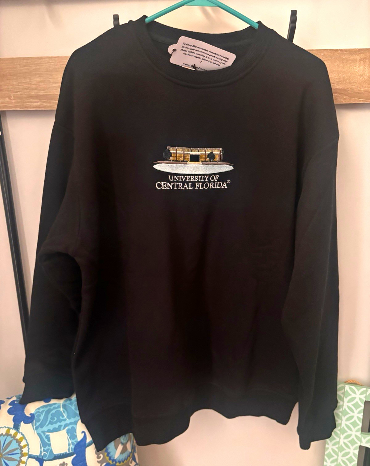Traditions College Wear Apparel UCF Knights Black Crewneck Sweatshirt XL Traditions College Wear Apparel UCF Knights Black Crewneck Sweatshirt XL