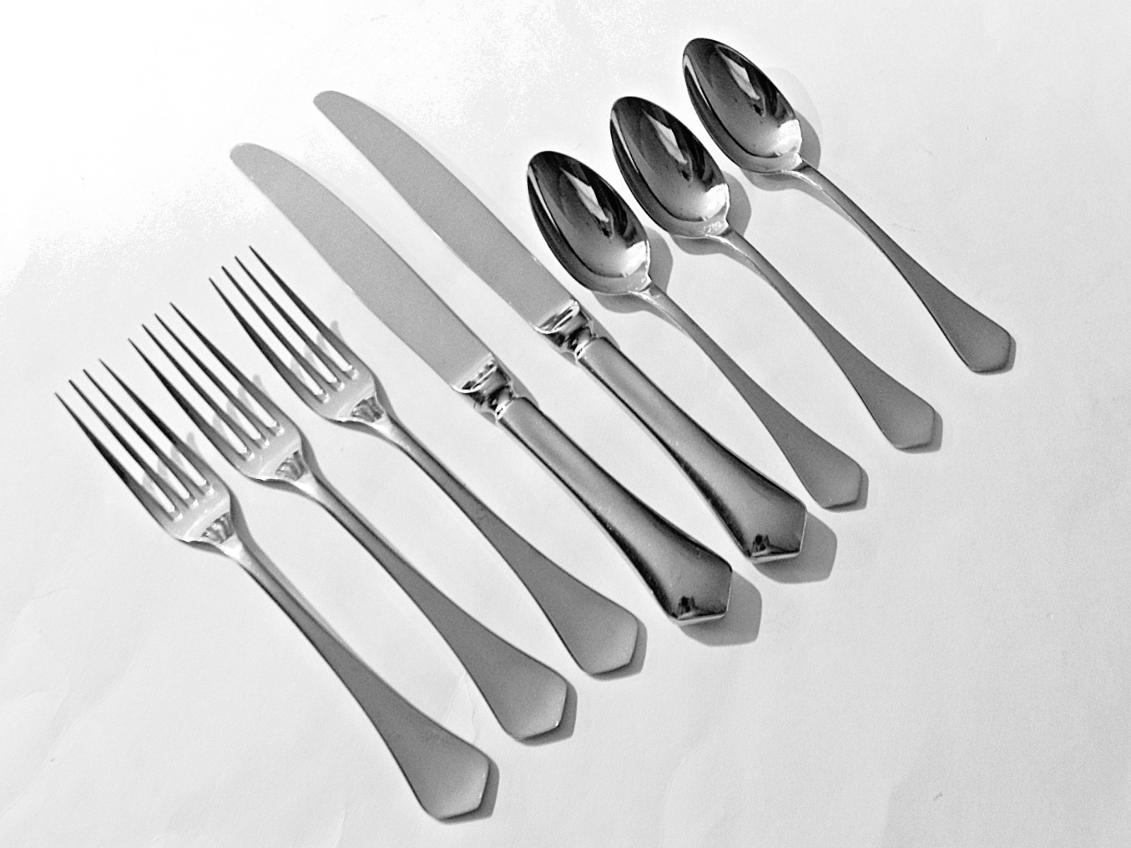 Mixed Lot of Williams-Sonoma France Stainless Flatware Mixed Lot of Williams-Sonoma France Stainless Flatware