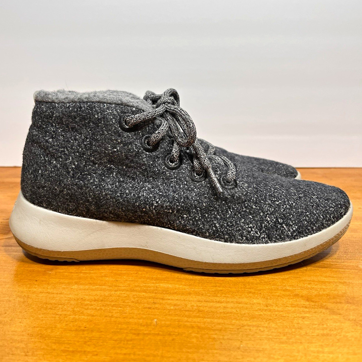 Allbirds Women’s 9 Mizzle Gray Wool Washable Lace-Up Mid Top Sneakers Allbirds Women’s 9 Mizzle Gray Wool Washable Lace-Up Mid Top Sneakers