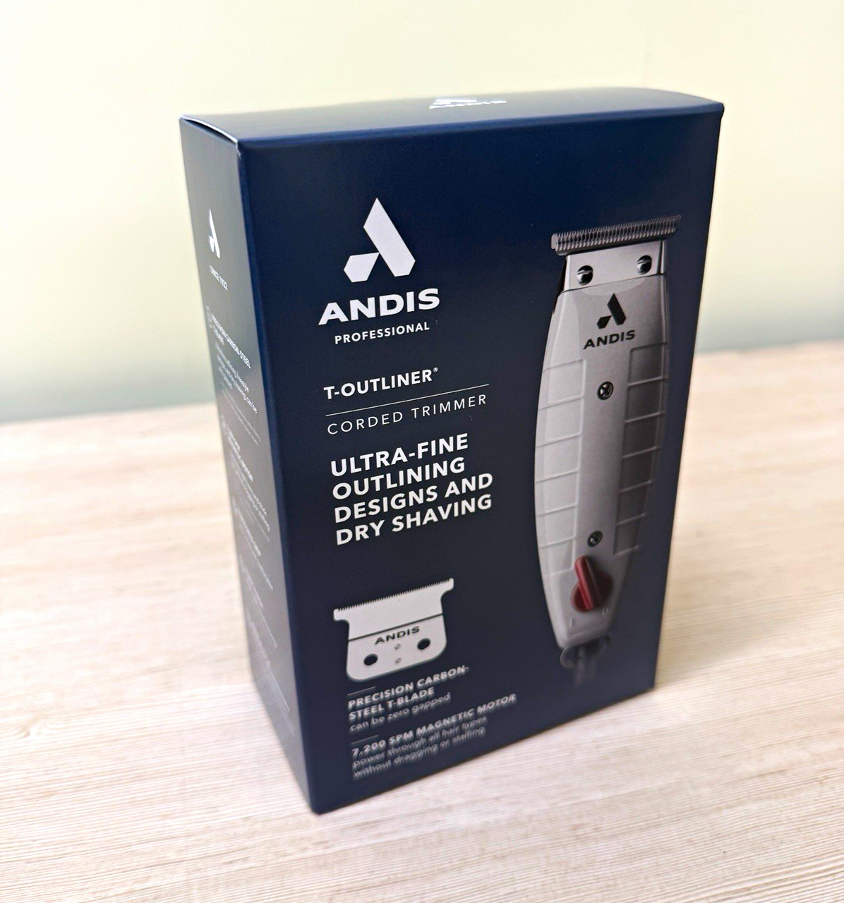 Andis T-Outliner Corded T-Blade Trimmer Magnetic Motor Gray Face/Neck Andis T-Outliner Corded T-Blade Trimmer Magnetic Motor Gray Face/Neck