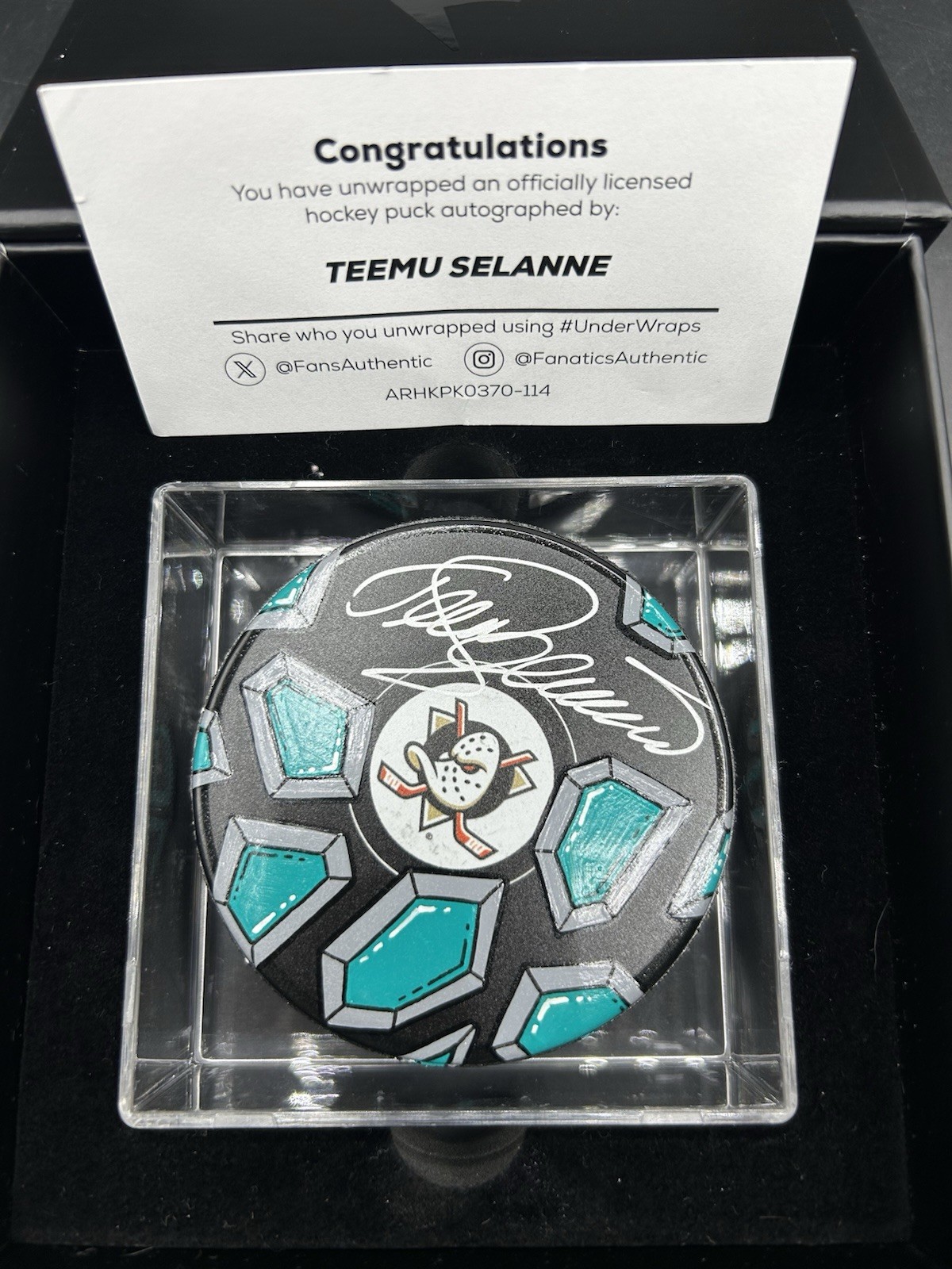 Teemu Selanne Signed Mighty Ducks 1/1 Hand Painted Hockey Puck Fanatics (CBMH)