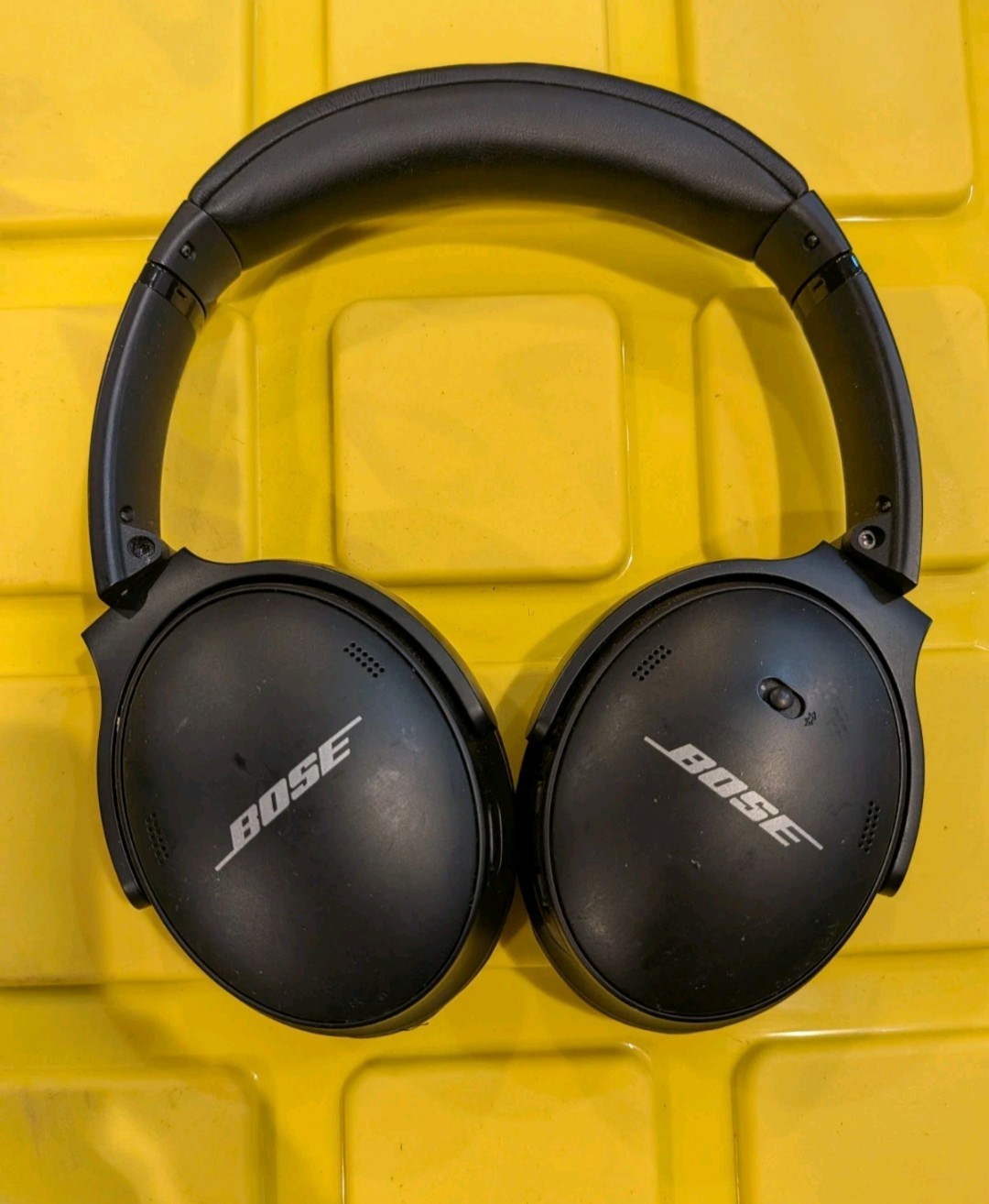 Bose QuietComfort QC45 Wireless Noise Cancelling Over-the-Ear Headphones - Black Bose QuietComfort QC45 Wireless Noise Cancelling Over-the-Ear Headphones - Black