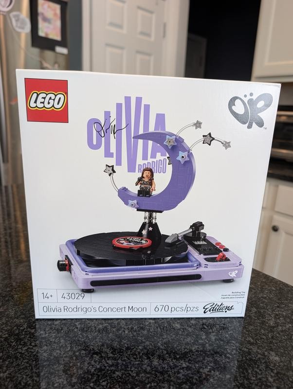 LEGO Editions Olivia Rodrigo's Concert Moon 43029, 670 Pieces - LEGO Editions Olivia Rodrigo's Concert Moon 43029, 670 Pieces -