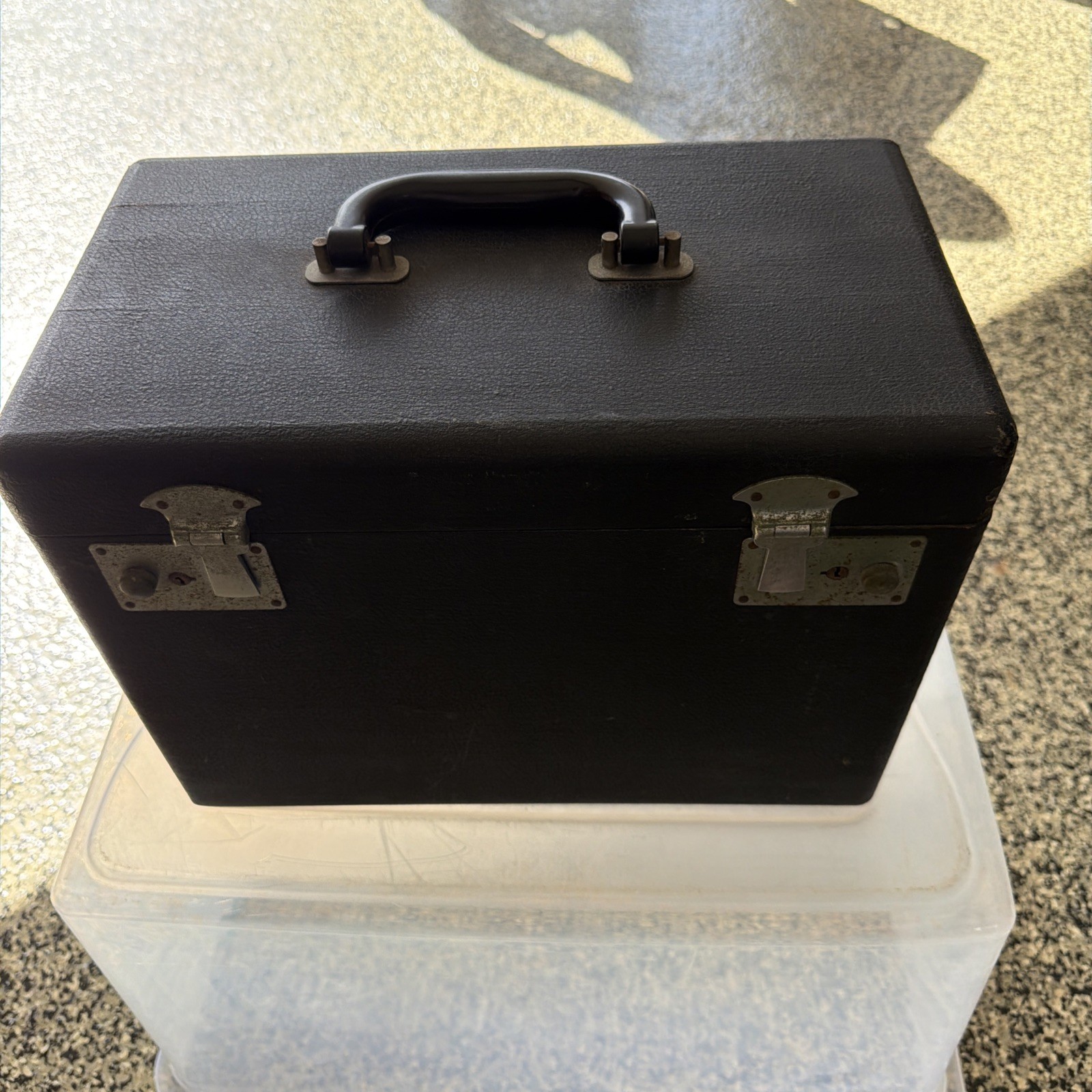 Vintage 1948 Singer 221 Featherweight Sewing Machine Case ONLY excellent Vintage 1948 Singer 221 Featherweight Sewing Machine Case ONLY excellent