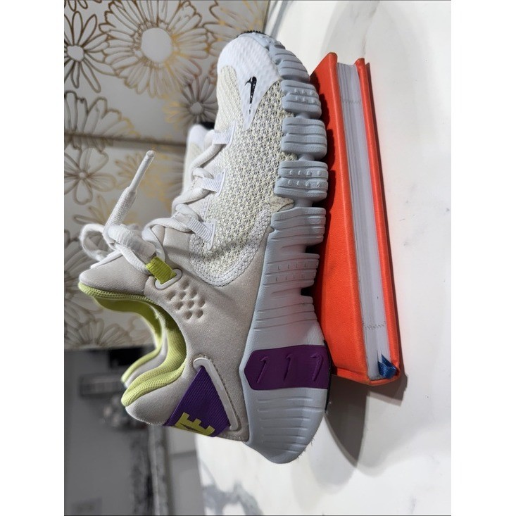 Nike Free Metcon 4 Training Shoes Womens 7 White Purple Lime Low Top Sneaker