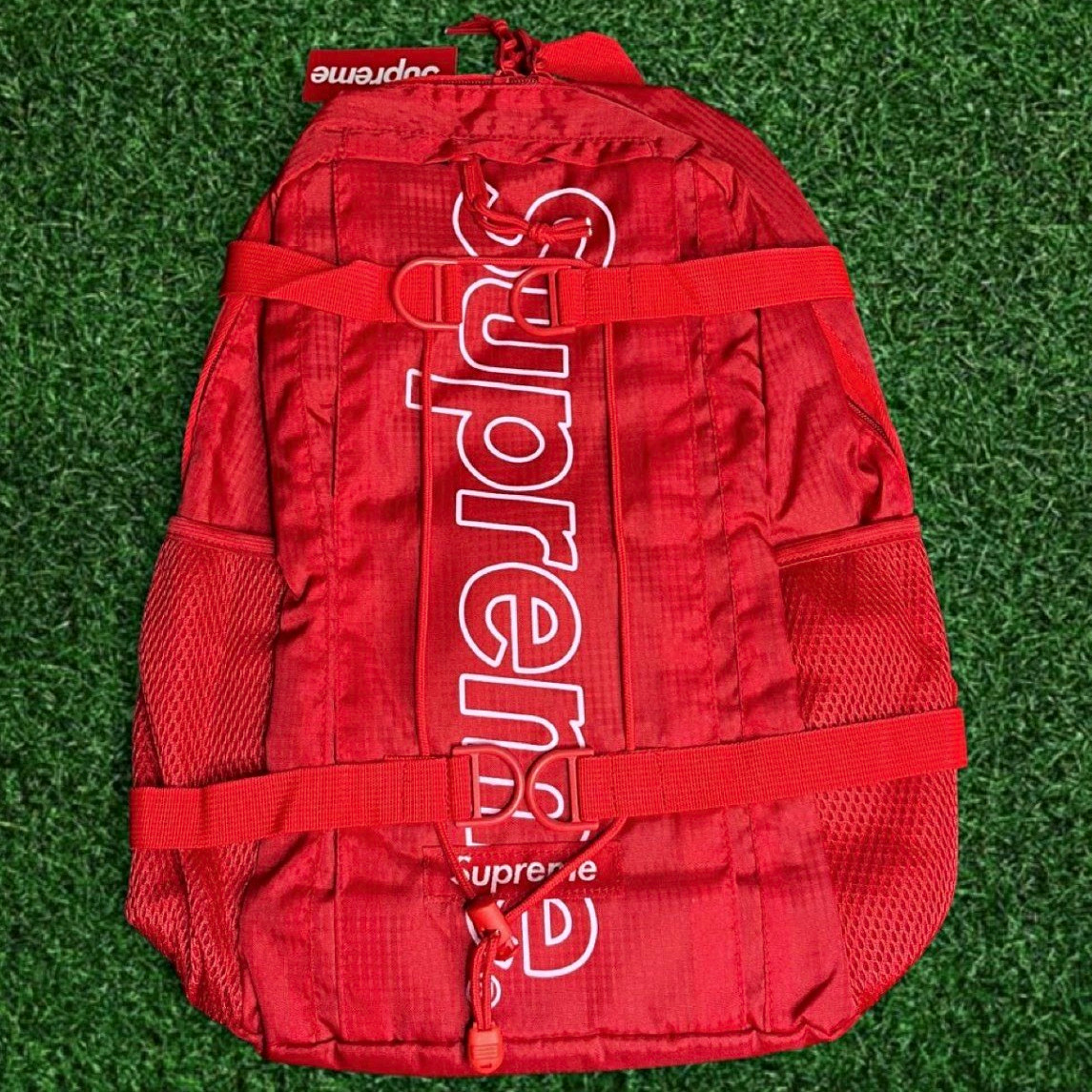 Supreme Red Solid Backpack Zip Closure Adjustable Shoulder Strap Unisex Supreme Red Solid Backpack Zip Closure Adjustable Shoulder Strap Unisex