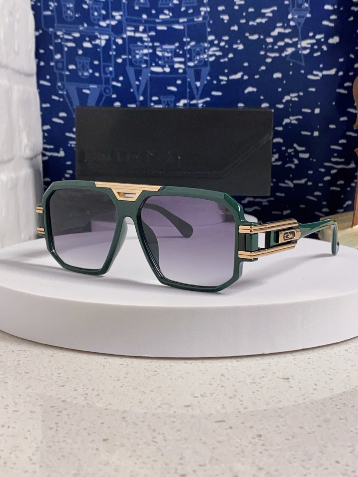 CAZAL Classic Retro Large Square-Frame Double-Bridge Sunglasses (Unisex) CAZAL Classic Retro Large Square-Frame Double-Bridge Sunglasses (Unisex)