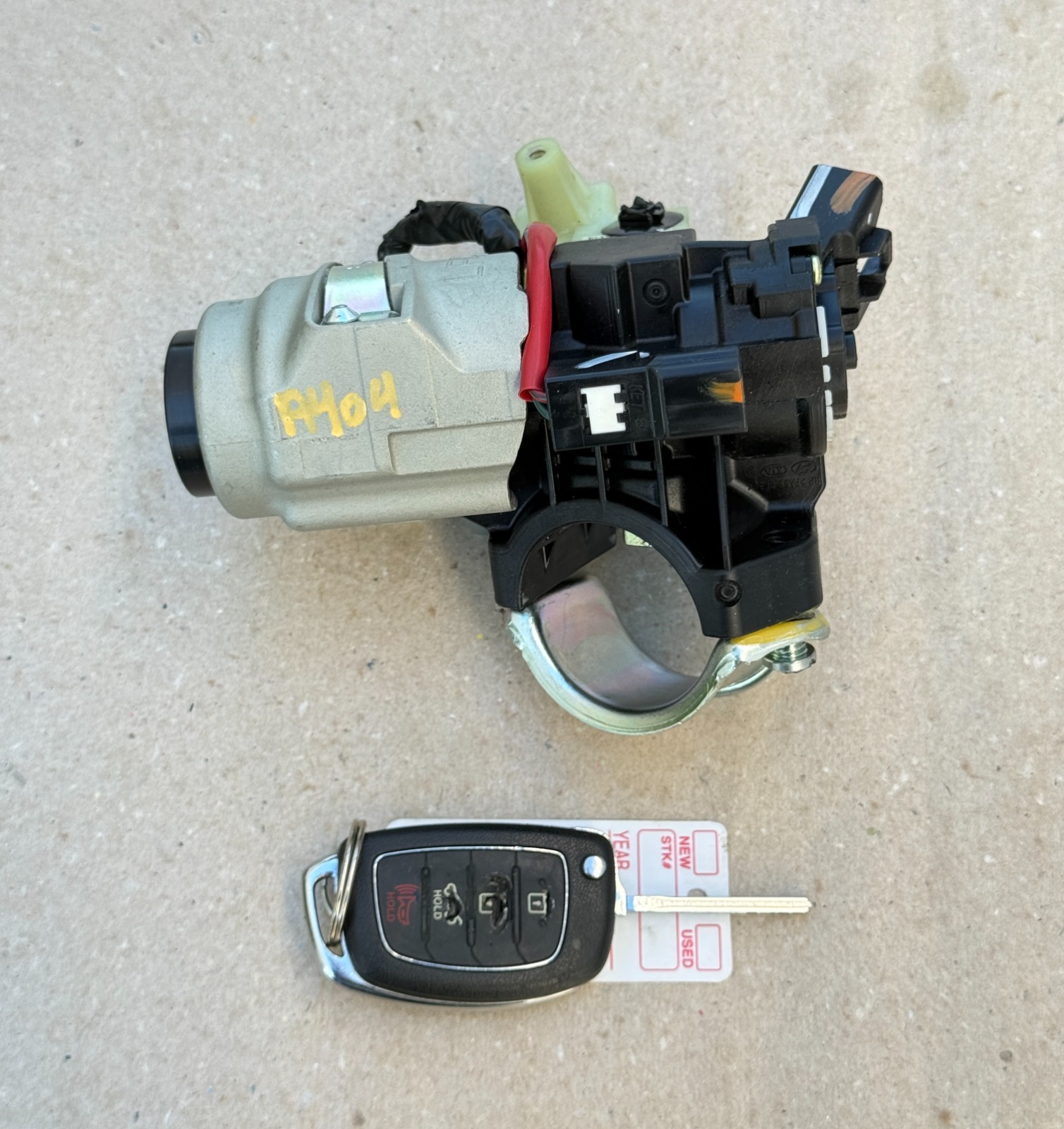 2015-2017 HYUNDAI SONATA IGNITION SWITCH LOCK CYLINDER W/ KEY OEM 2015-2017 HYUNDAI SONATA IGNITION SWITCH LOCK CYLINDER W/ KEY OEM