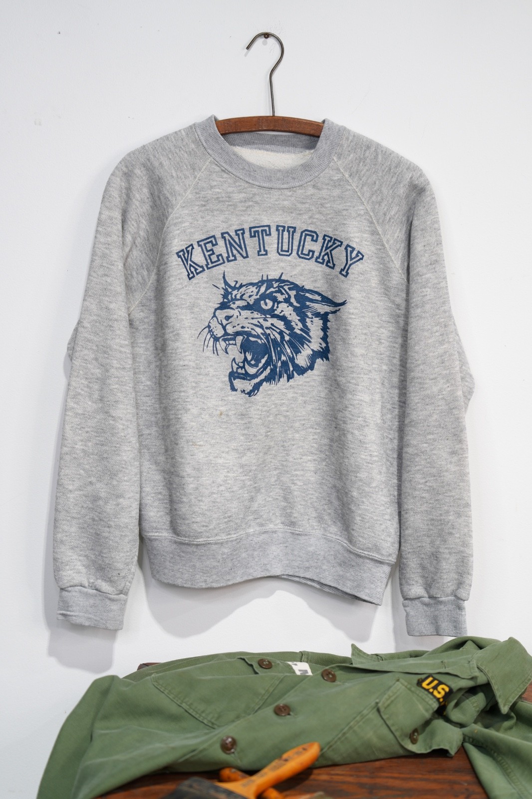 Vintage 60s Kentucky University Crewneck Sweatshirt Mens Sz M College Gray Vintage 60s Kentucky University Crewneck Sweatshirt Mens Sz M College Gray