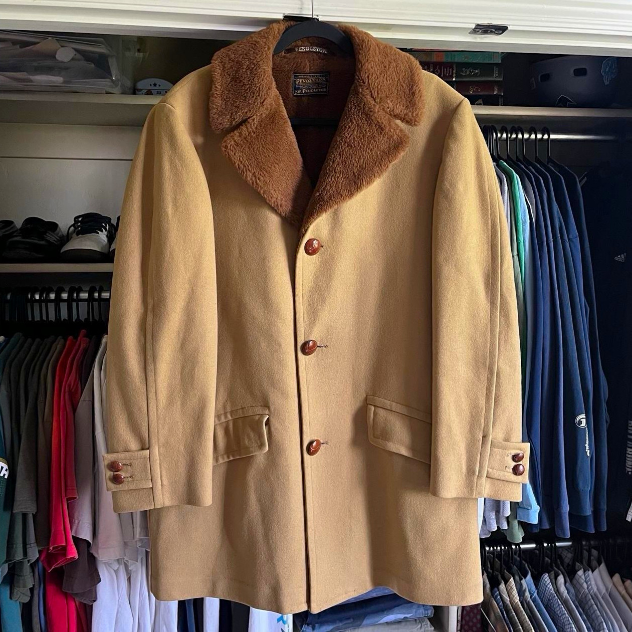True Vintage 1960\'s Sir Pendleton Faux Fur Collared Wool Button Coat Men\'s Large True Vintage 1960\'s Sir Pendleton Faux Fur Collared Wool Button Coat Men\'s Large