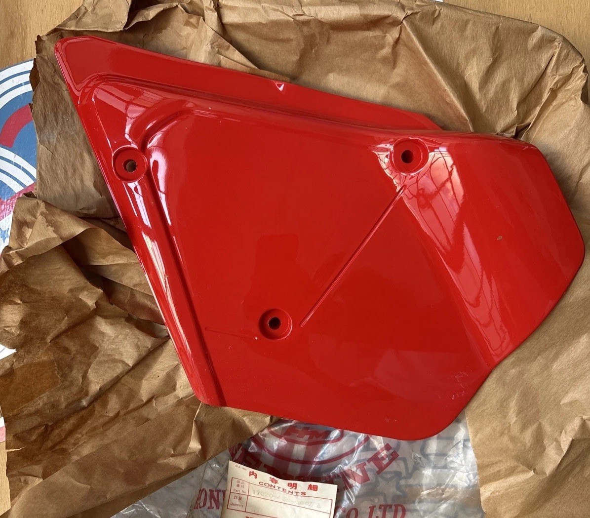 HONDA 1979-1980 XL100S XL100SZ NOS LEFT SIDE PLASTIC COVER 17220-436-000ZA HONDA 1979-1980 XL100S XL100SZ NOS LEFT SIDE PLASTIC COVER 17220-436-000ZA