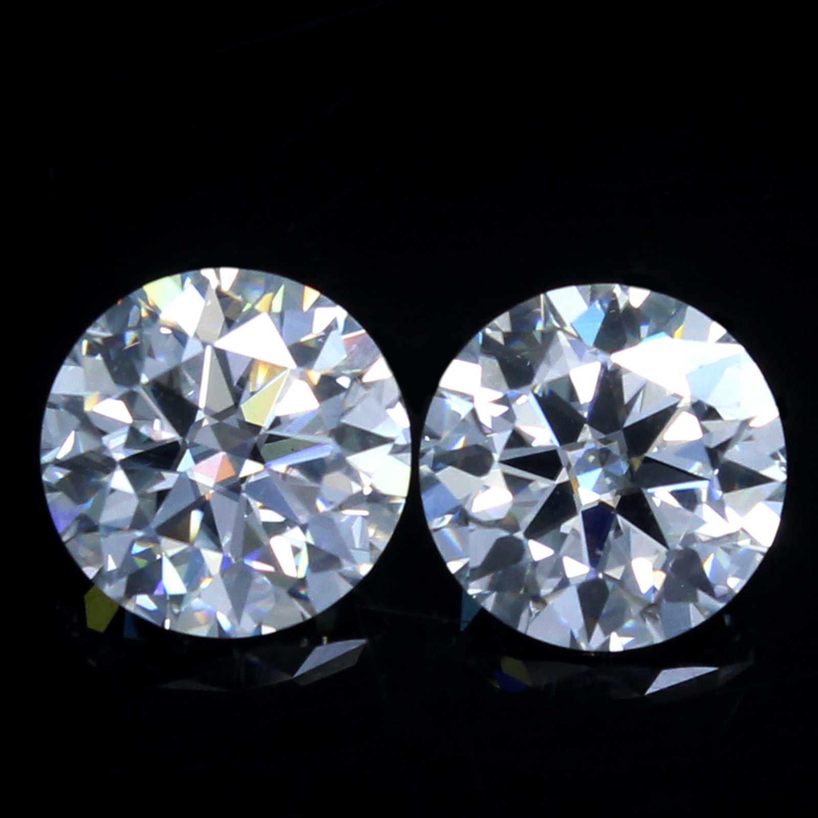 Certified 3.5 Ct Natural DE Color VVS1 Brilliant Cut 8.00 MM Round Pair Diamond Certified 3.5 Ct Natural DE Color VVS1 Brilliant Cut 8.00 MM Round Pair Diamond