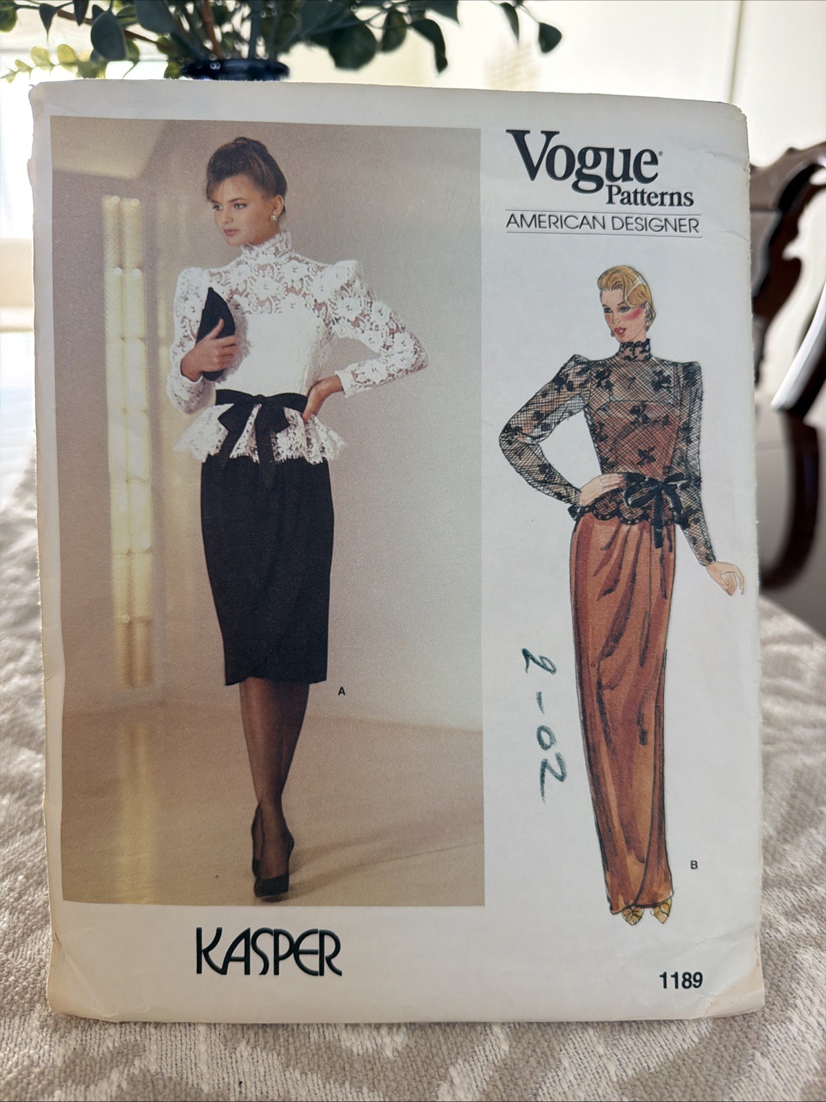 Vogue American Designer Kasper Sewing Pattern 1189 Avant Garde Top & Dress Sz 10 Vogue American Designer Kasper Sewing Pattern 1189 Avant Garde Top & Dress Sz 10