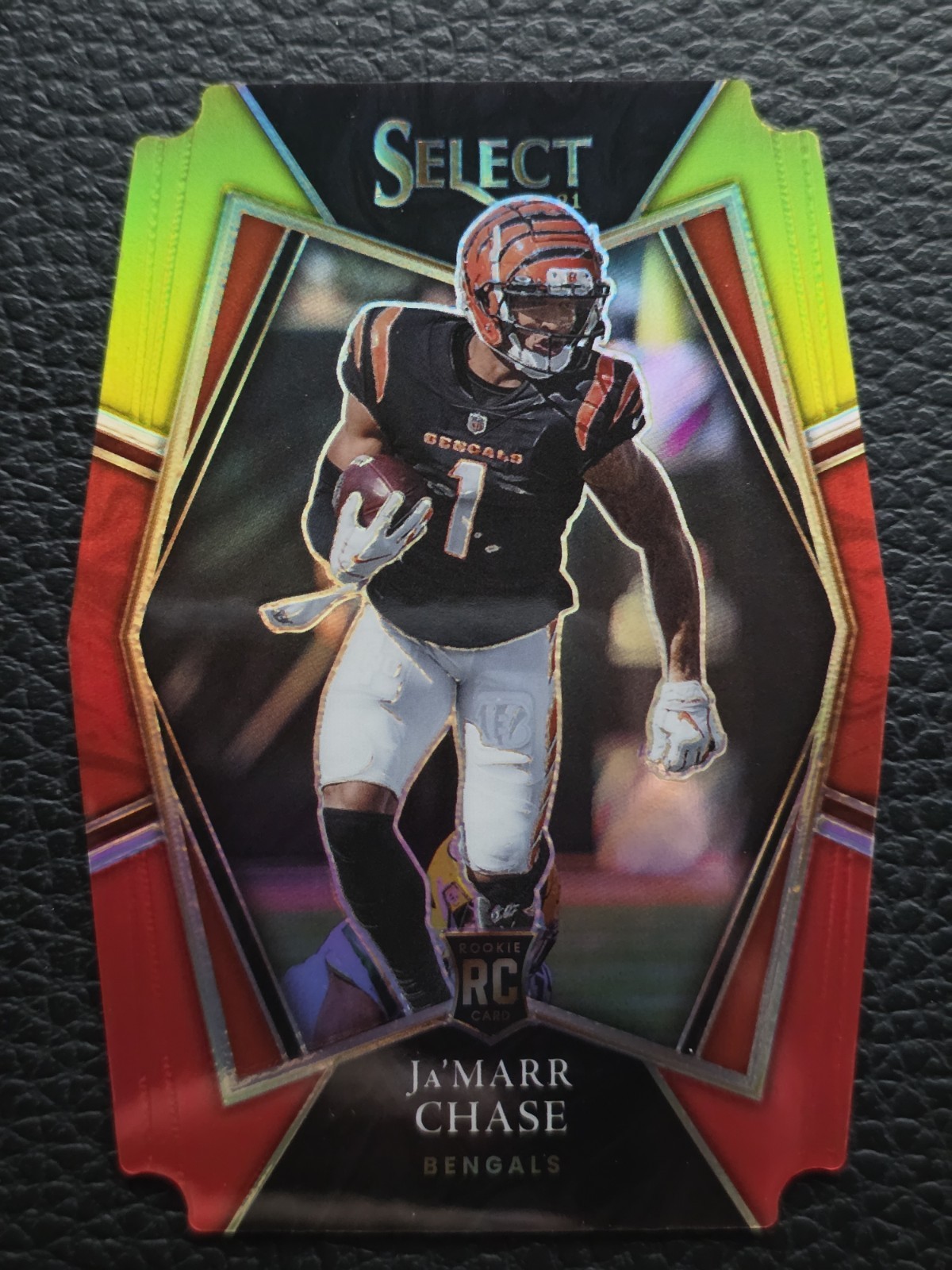 2021 Panini Select - Premier Level Ja\'Marr Chase #147 Red & Yellow Prizm Die-Cut 2021 Panini Select - Premier Level Ja\'Marr Chase #147 Red & Yellow Prizm Die-Cut
